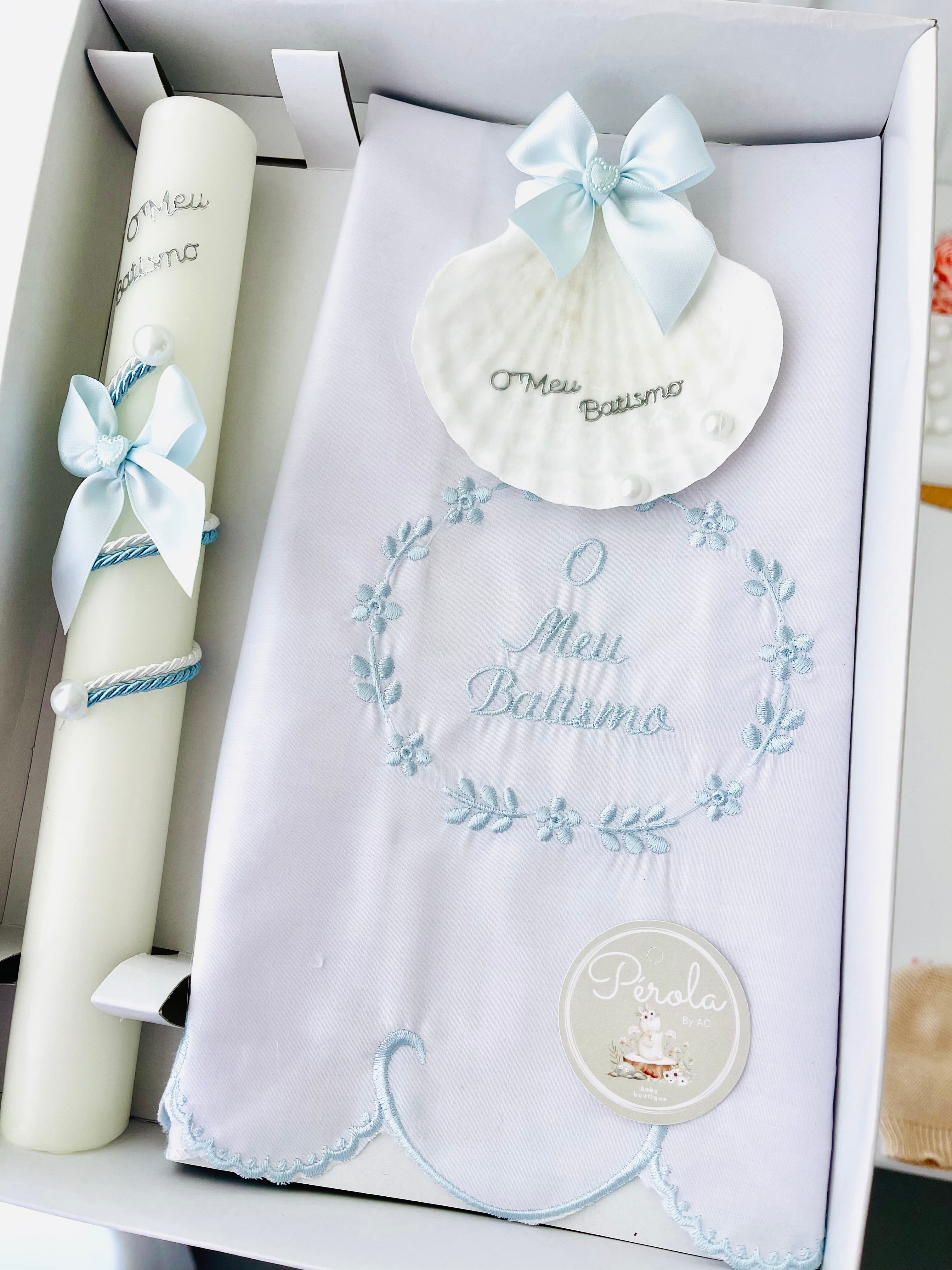 Conjunto para Batizado: vela, toalha e concha Batizado - Ramos