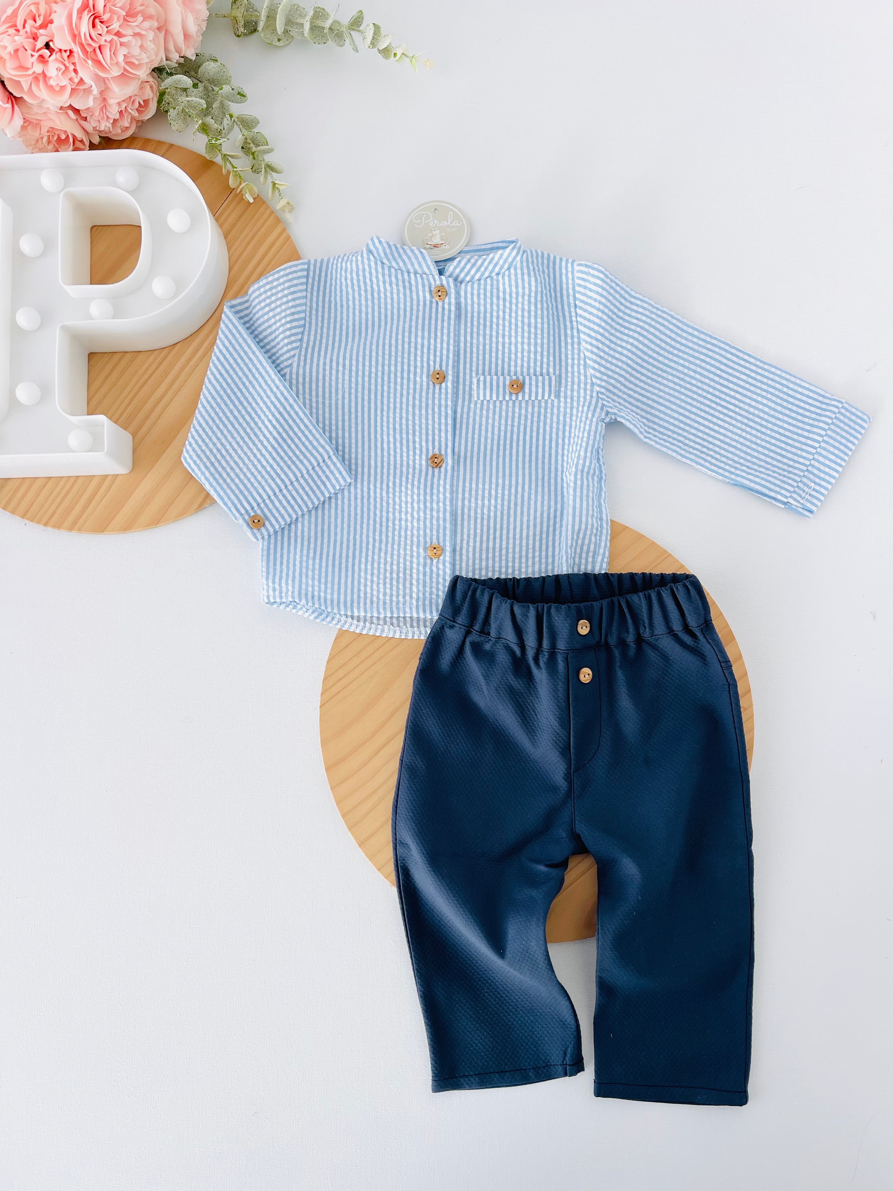 Conjunto menino risquinhas: camisa e calças