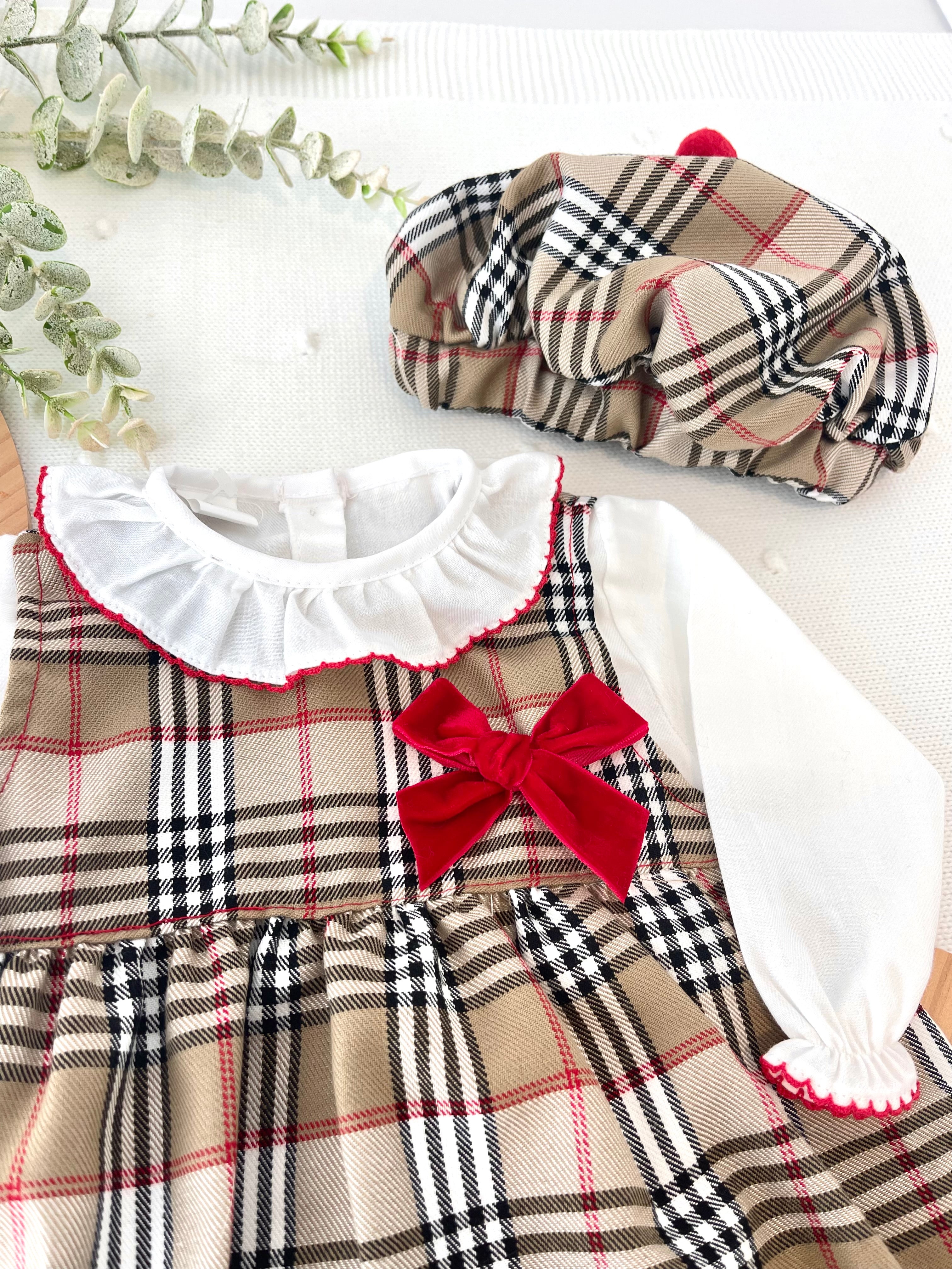 Vestido, blusa e bóina estilo Burberry 2.0