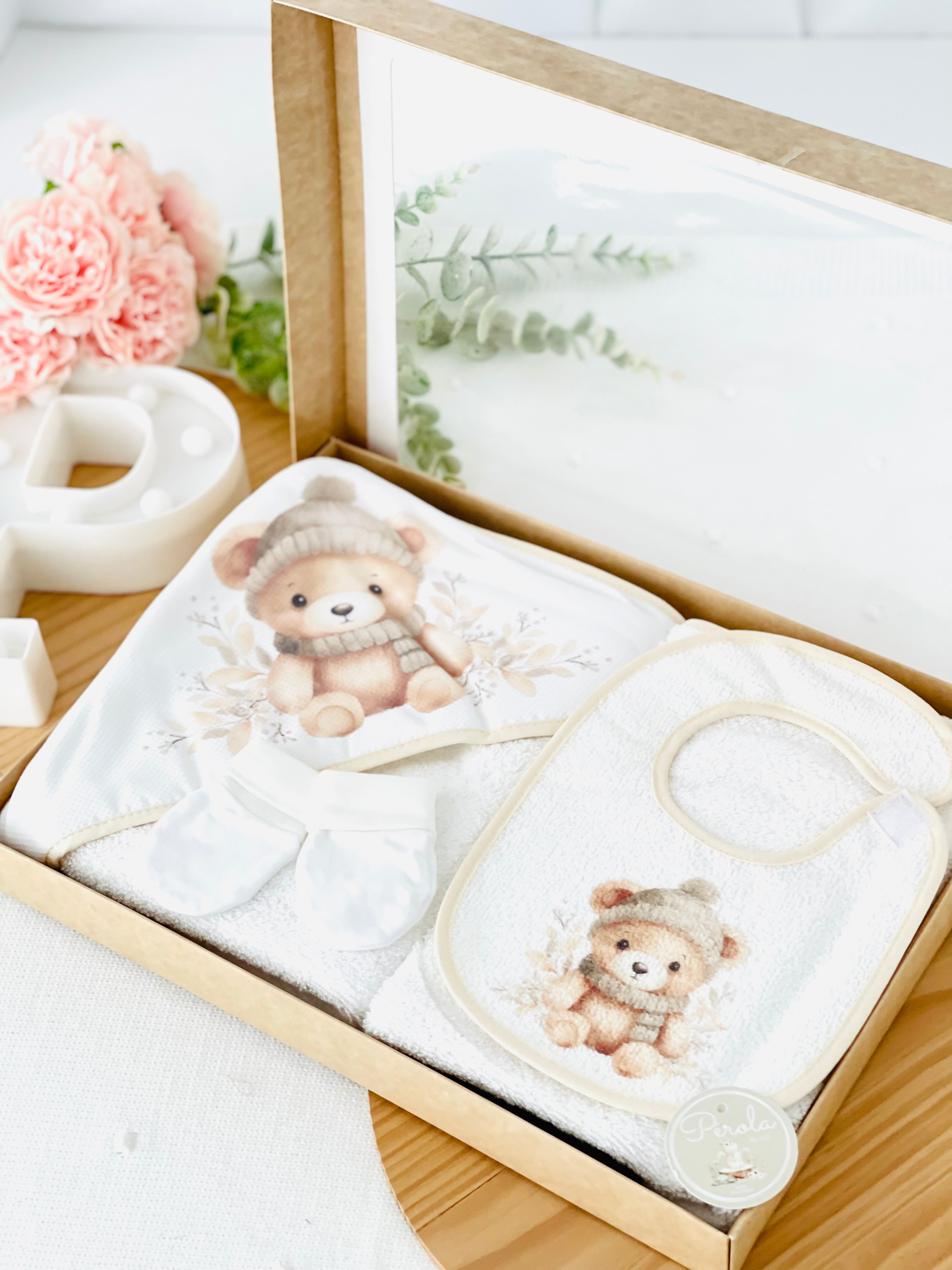 Pack ursinho: toalha de banho, luvas e babete impermeável