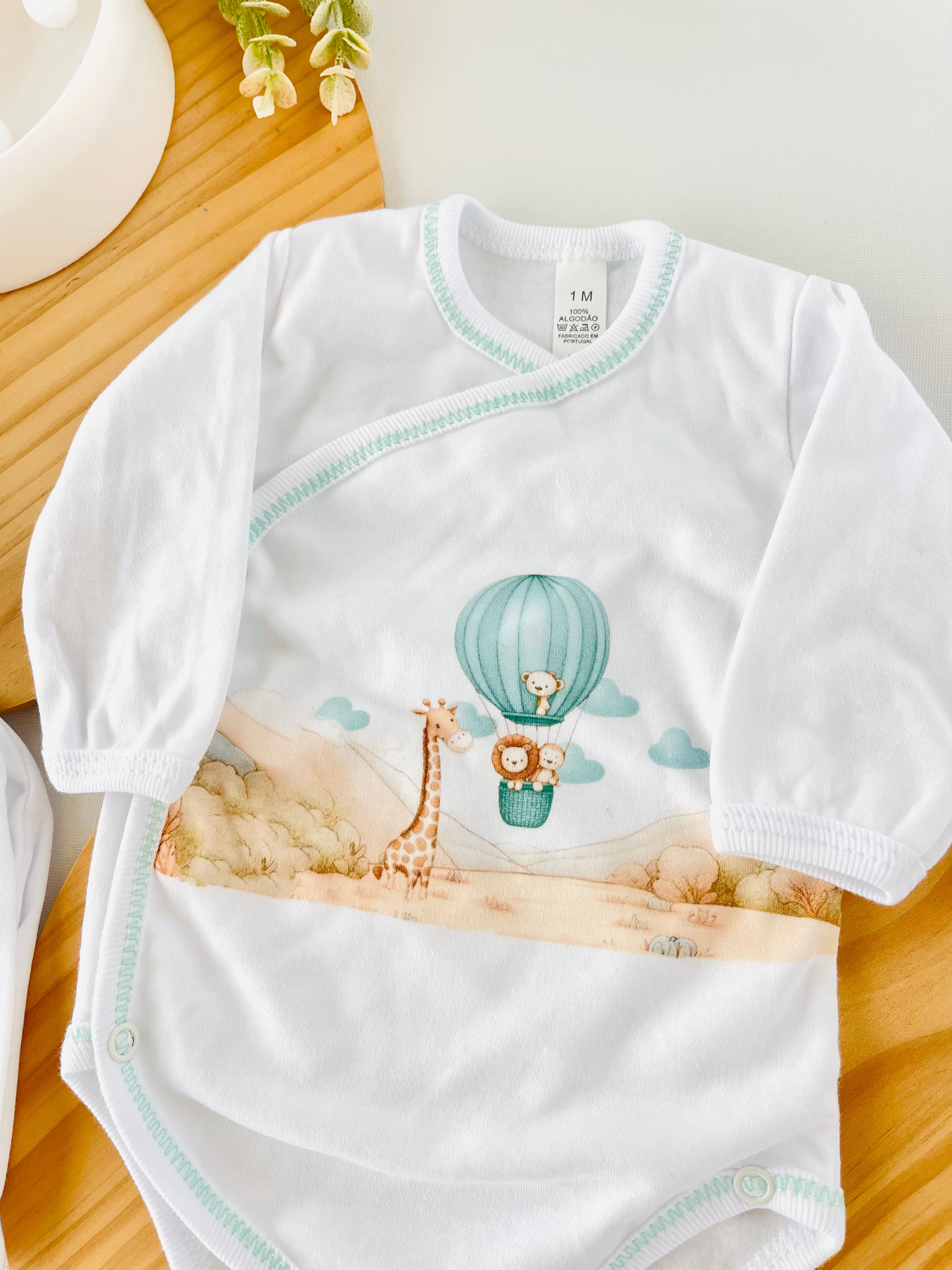 Body e calças com carda tema Safari