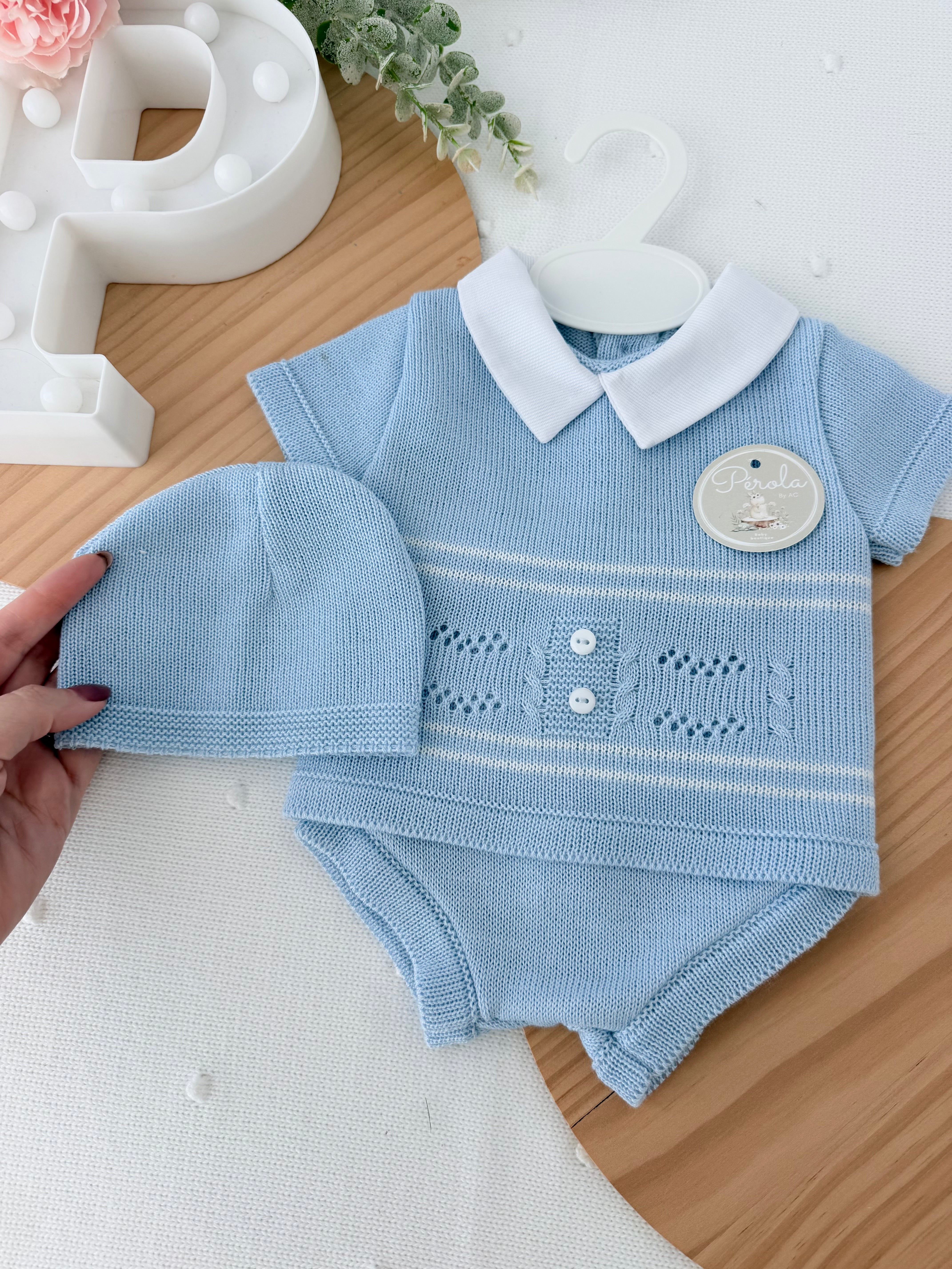 Conjunto azul 3 peças: camisola, tapa fraldas e gorro
