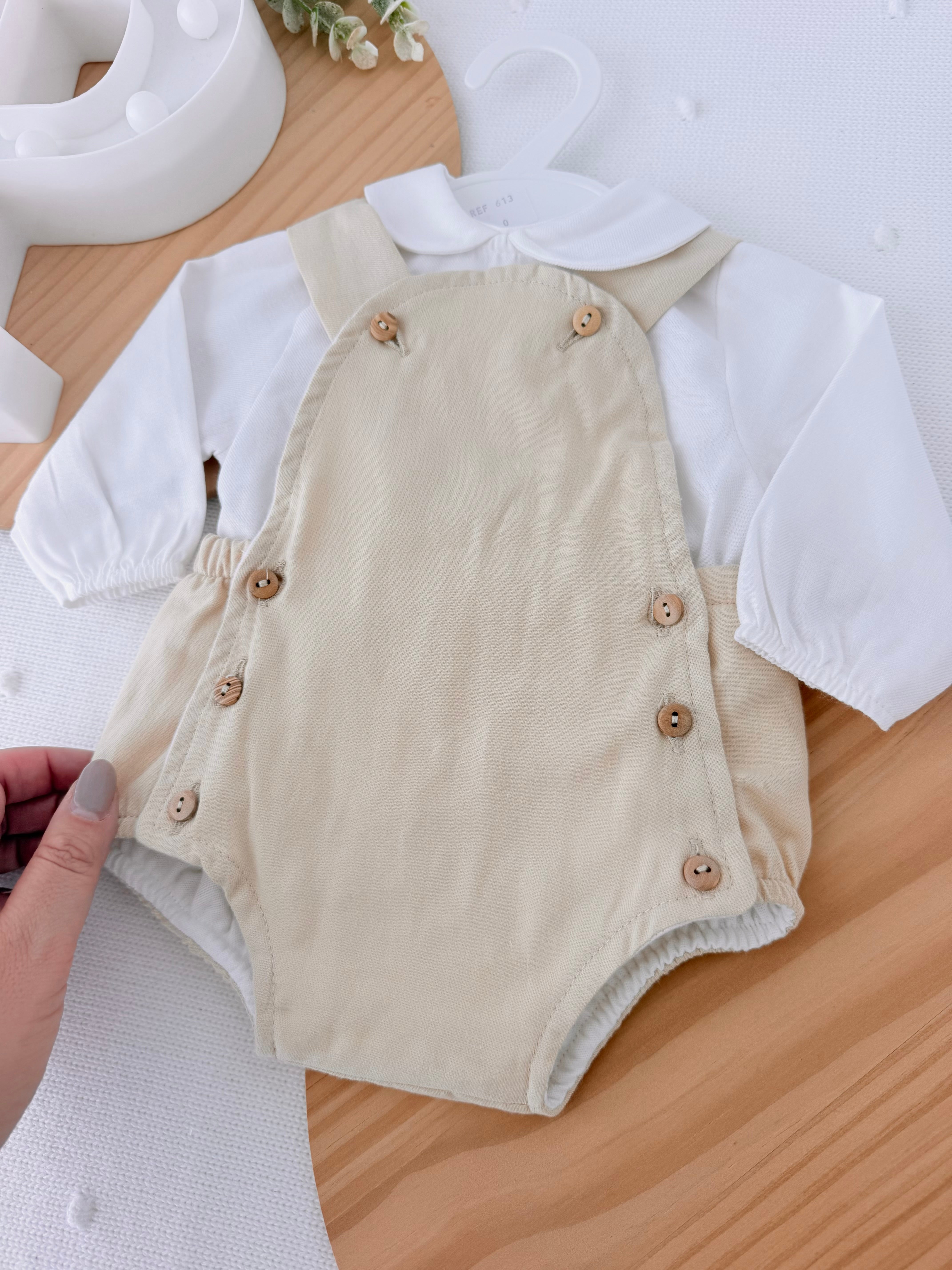 Conjunto bege: fofo e camisa