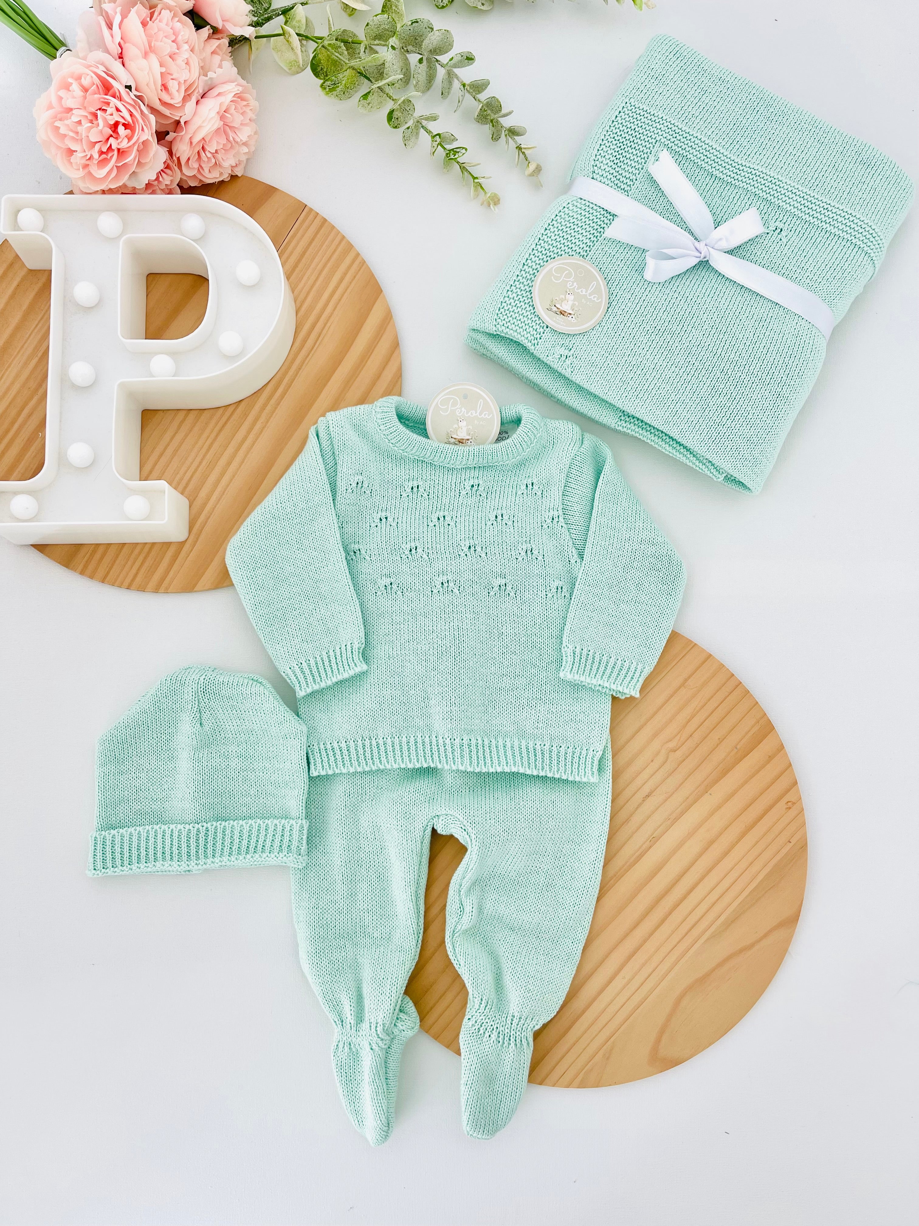 Pack Amorzinho ❤️ Saída de maternidade 4 peças: manta, camisola, calças e gorro