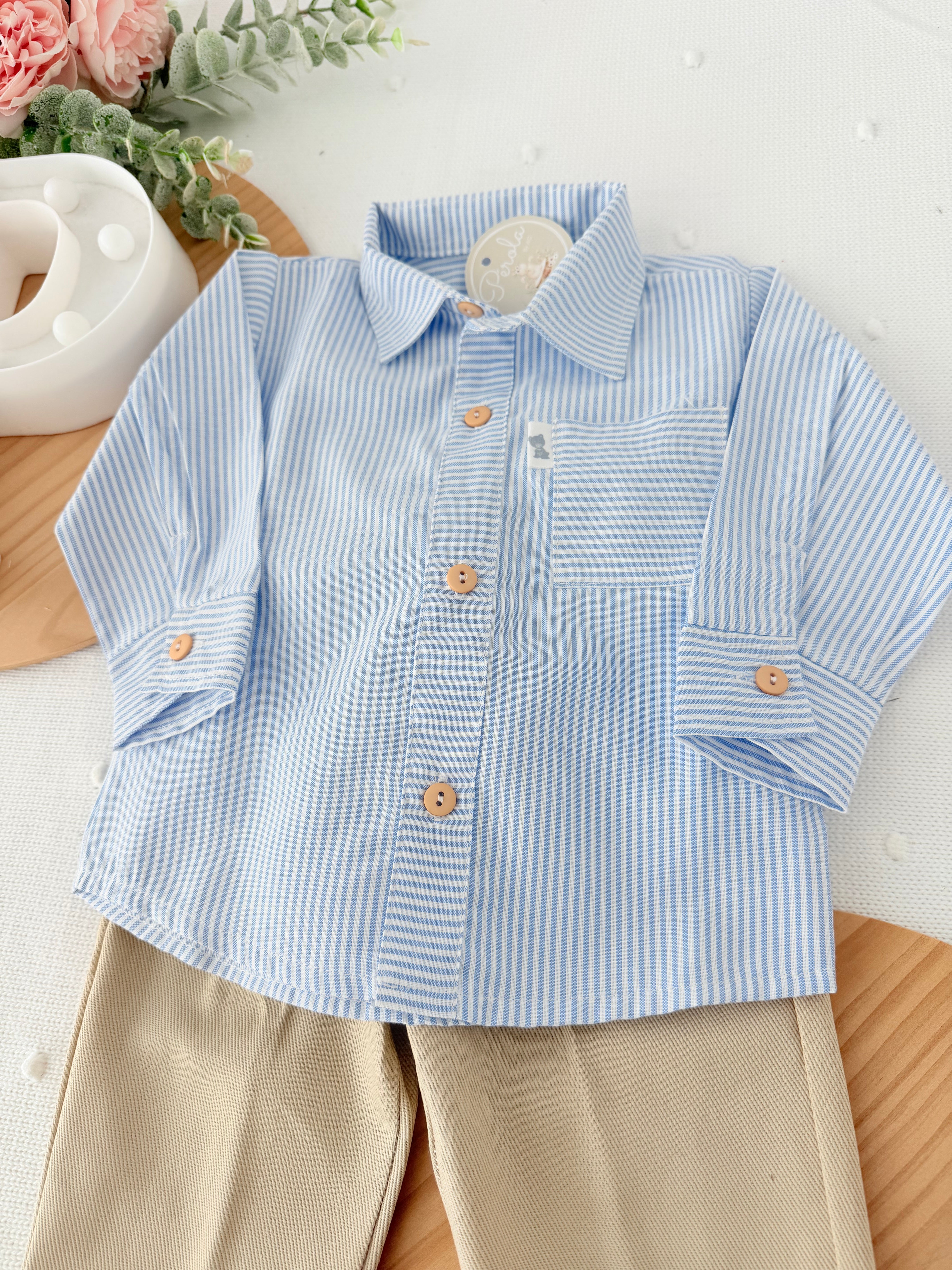 Conjunto menino riscas: camisa riscas e calças