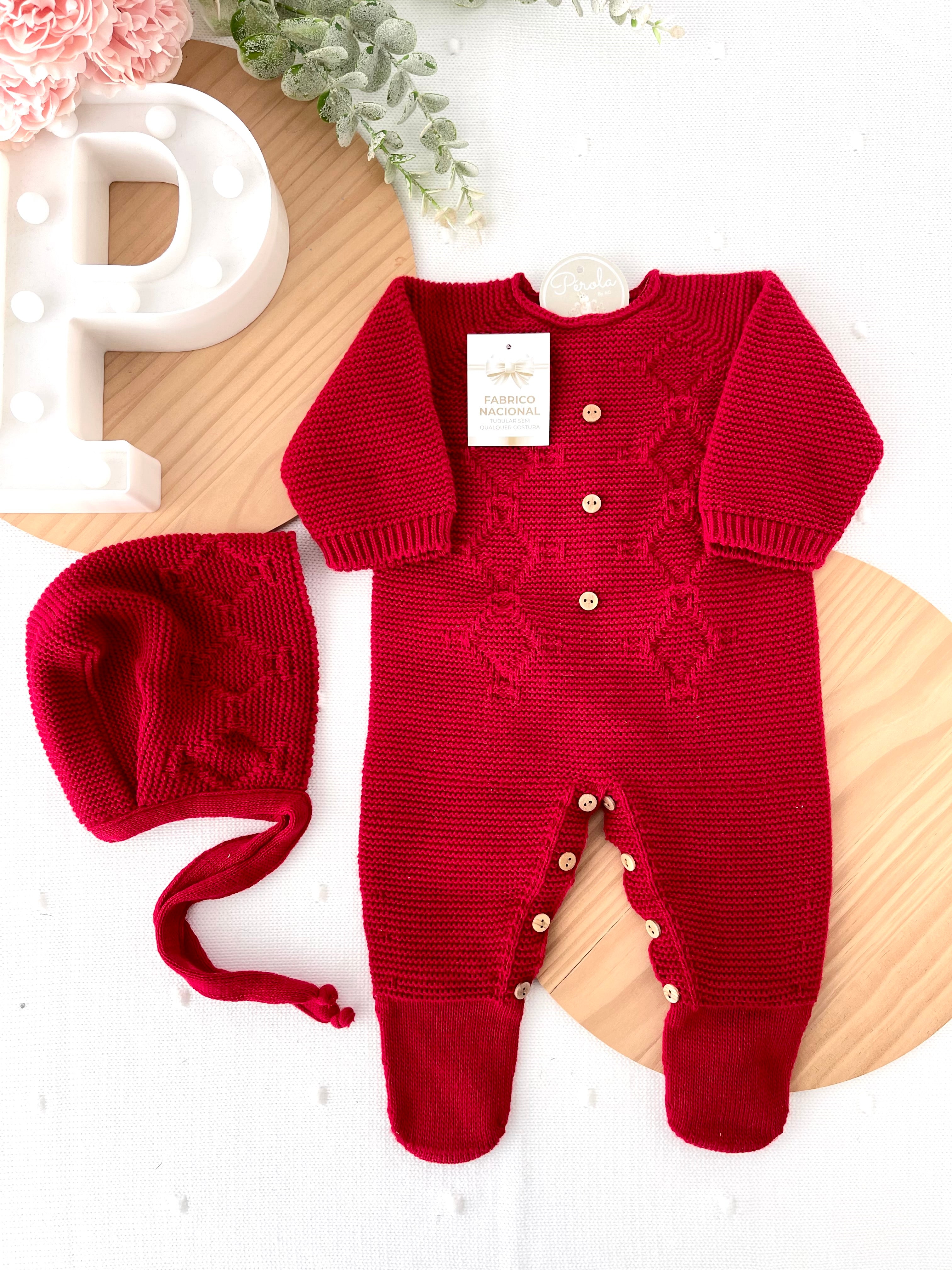 Saída de maternidade vermelho: Babygrow e touca