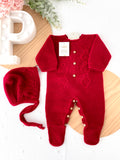 Saída de maternidade vermelho: Babygrow e touca