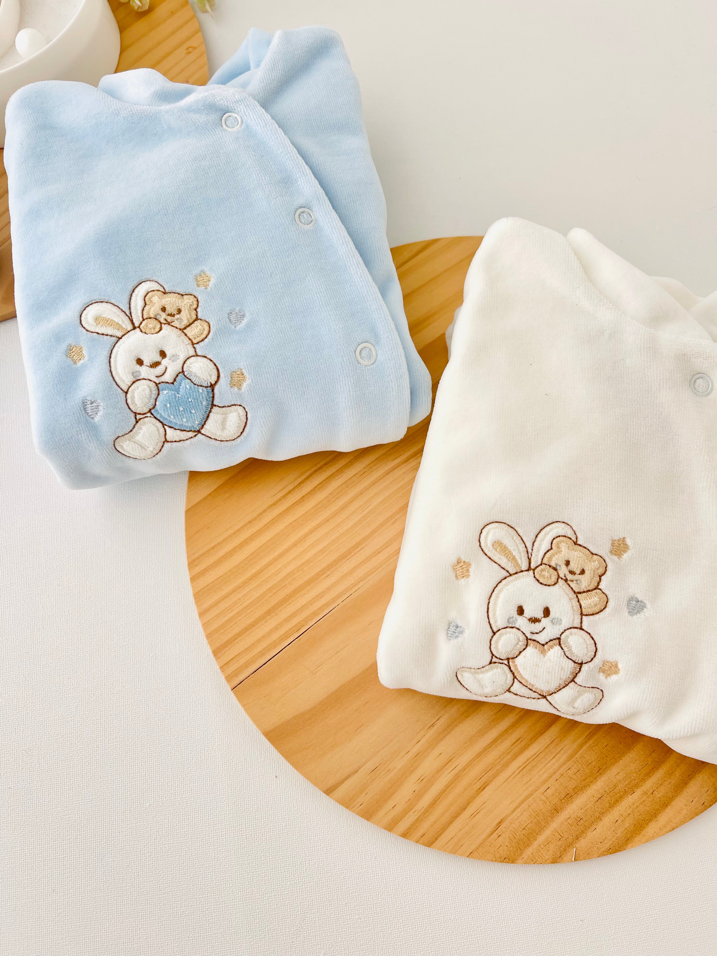 Babygrow veludo grande  3m 6m 9m e 12m