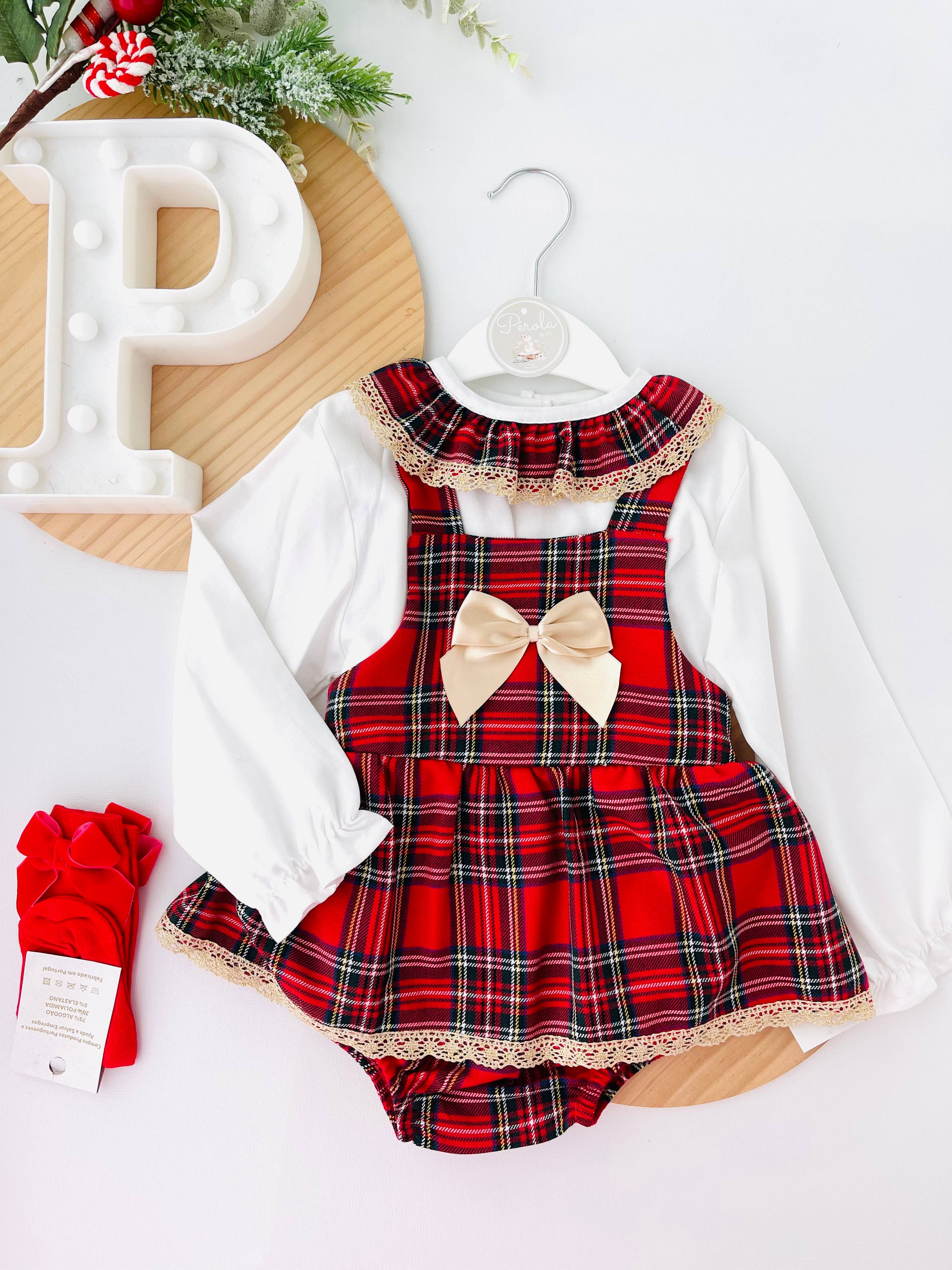 Fofo e blusa com renda dourada