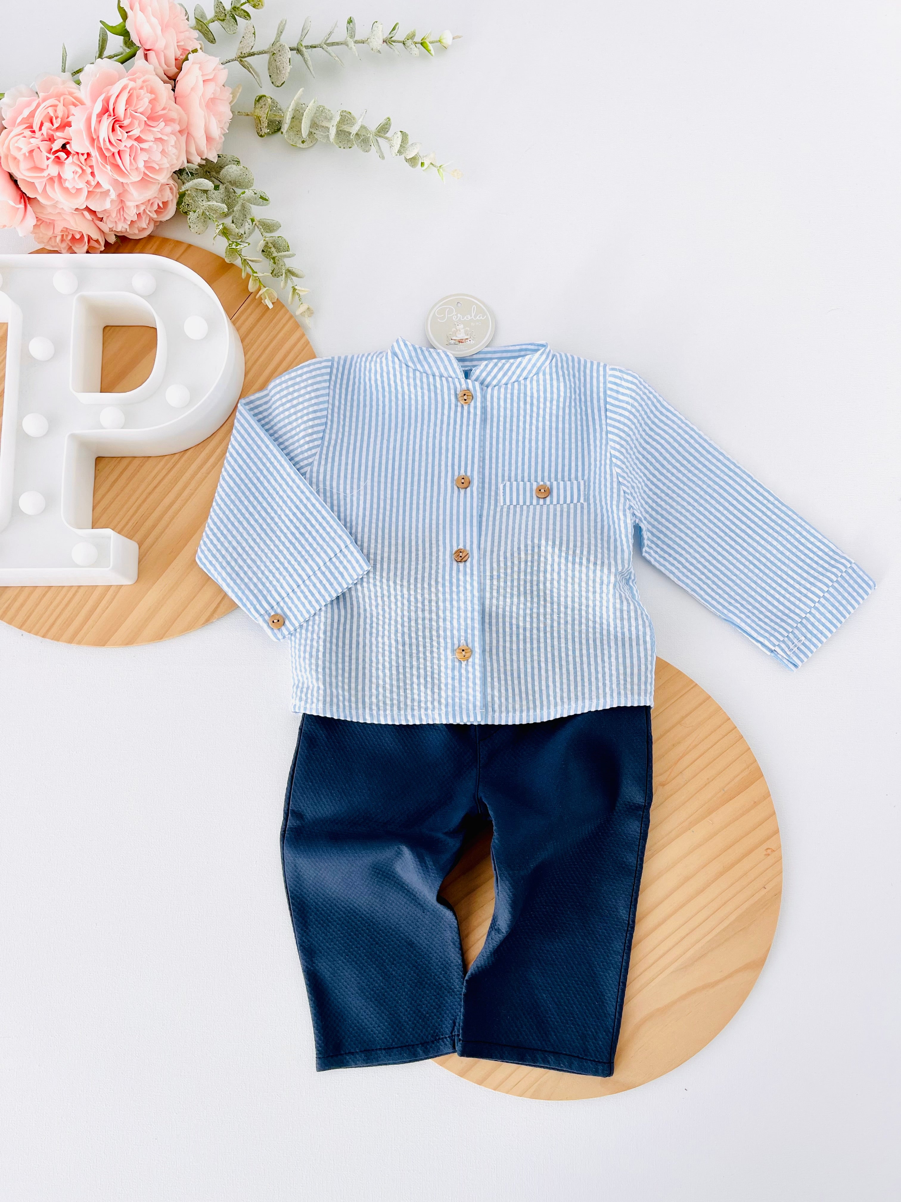 Conjunto menino risquinhas: camisa e calças