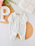 Babygrow bolinha veludo pérola