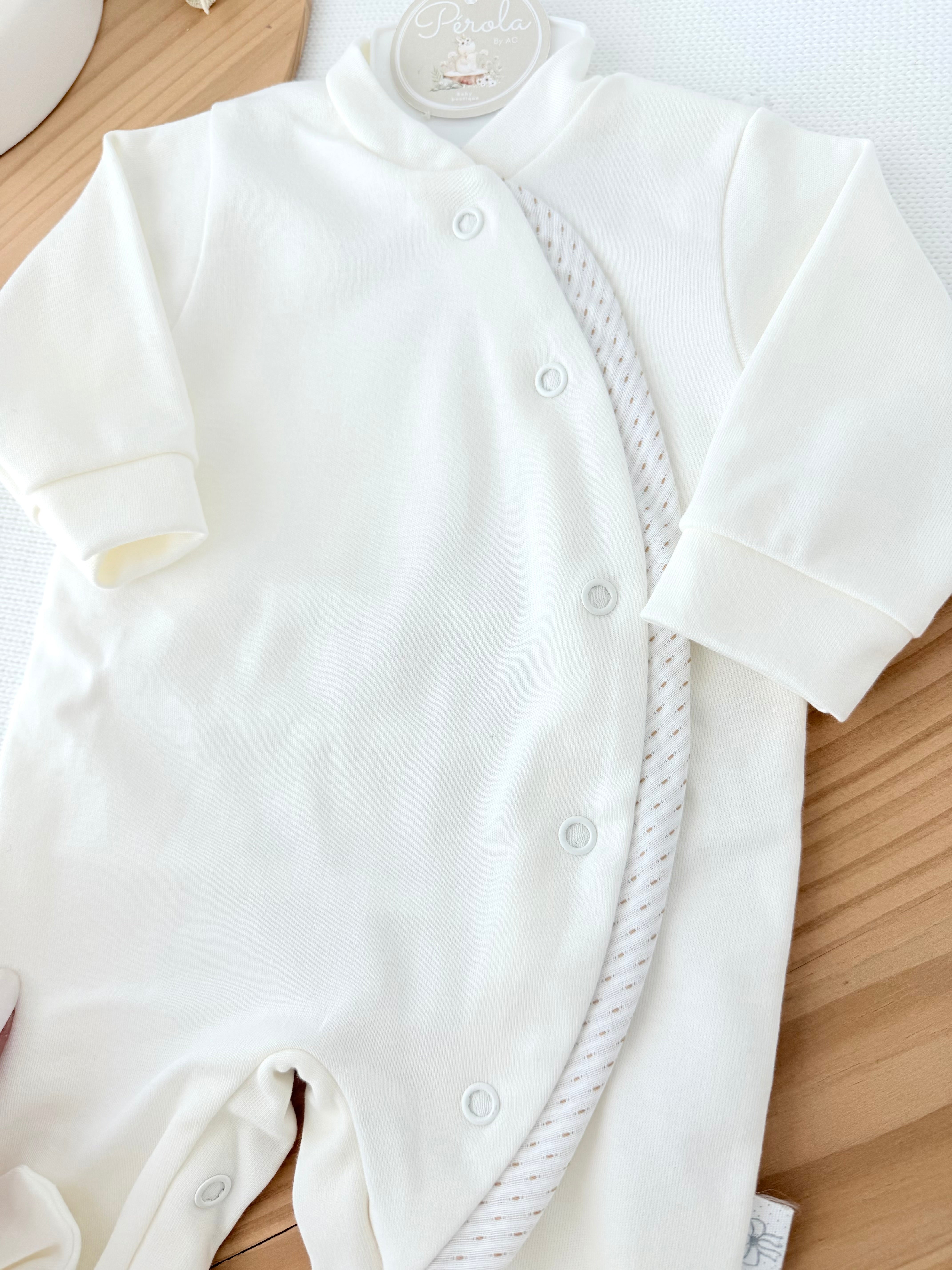 Babygrow Pérola unissexo em algodão