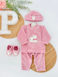Conjunto em veludo 4 peças tema coelhinho : calças, camisola, carapins e gorro