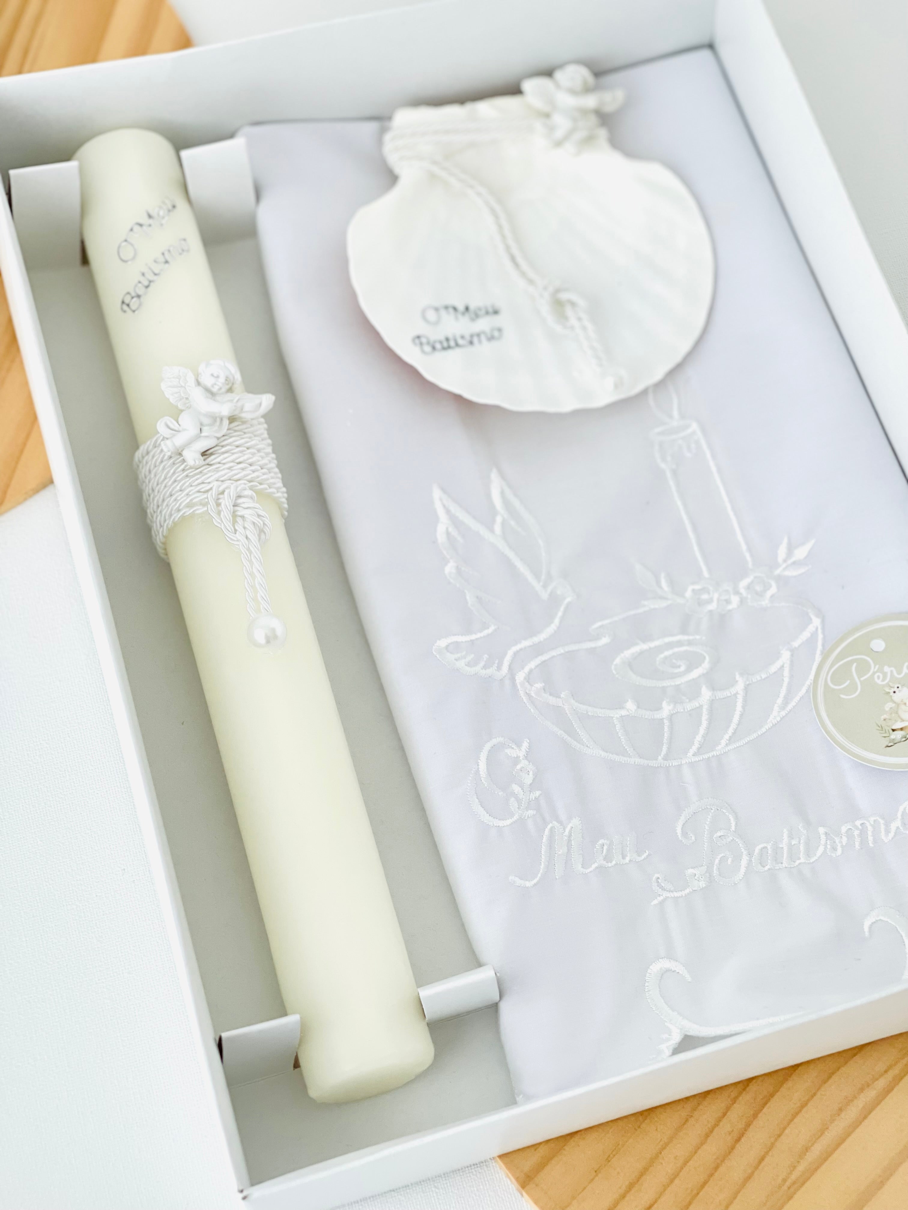 Conjunto para Batizado: vela, toalha e concha Batizado Pomba