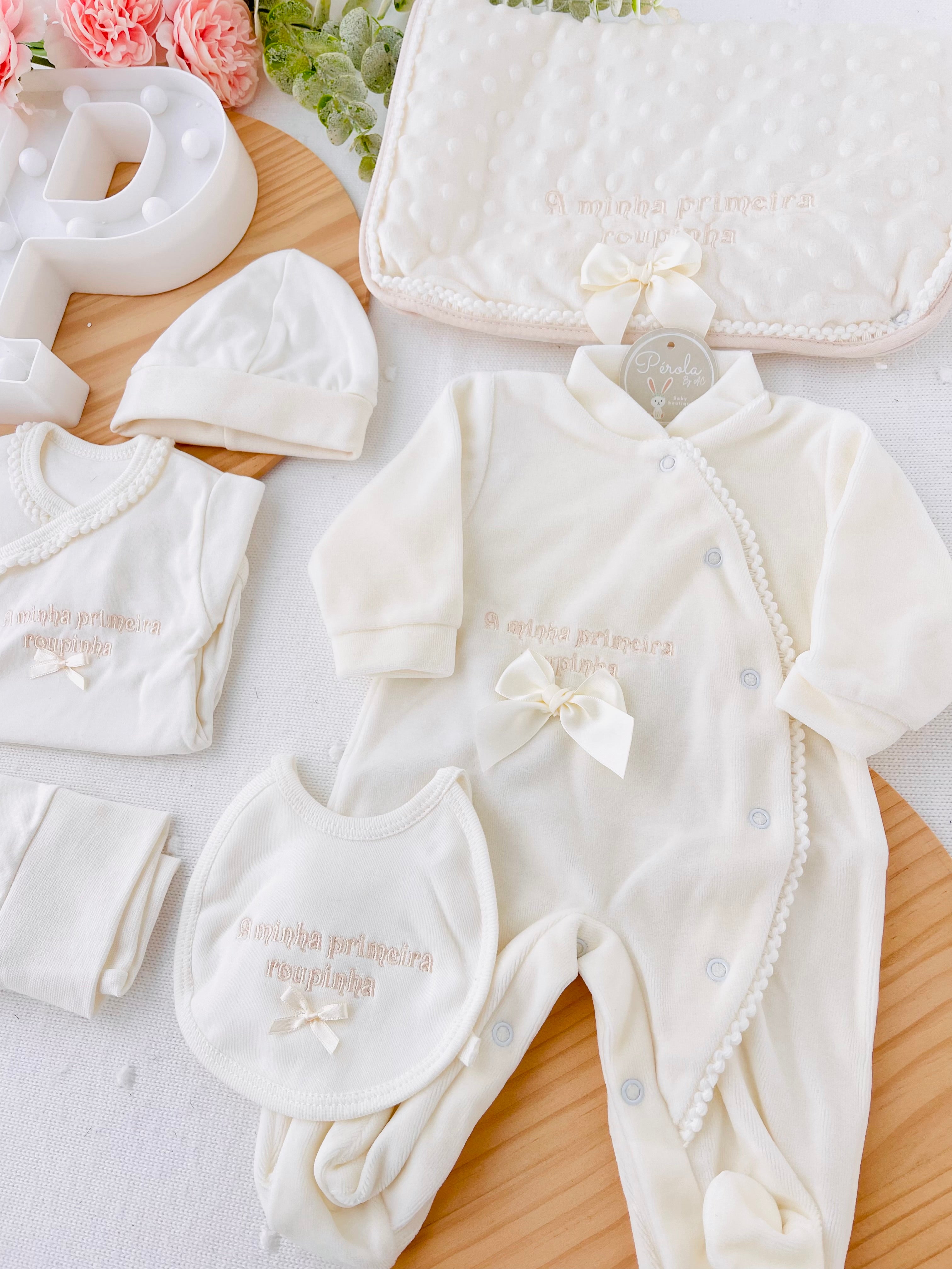 Conjunto primeira roupinha veludo - 6 peças