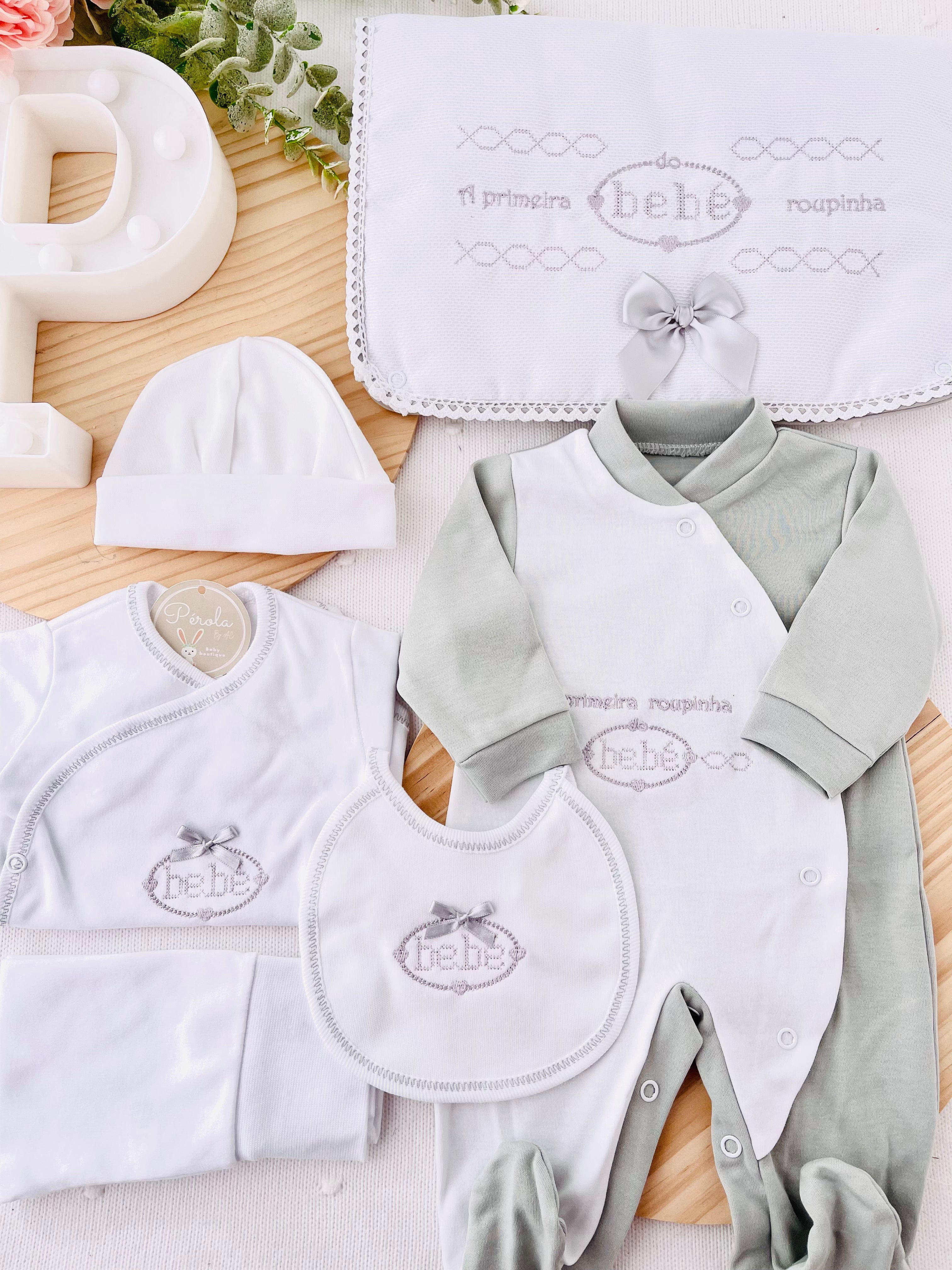 Conjunto primeira roupinha tema Bebé - 6 peças algodão