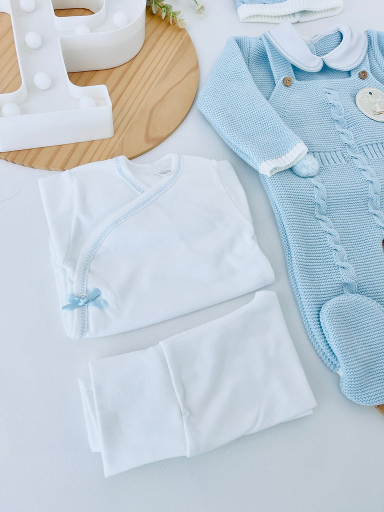 Pack saída de maternidade Azul 5 peças: body, calças, jardineiras, camisola e gorro