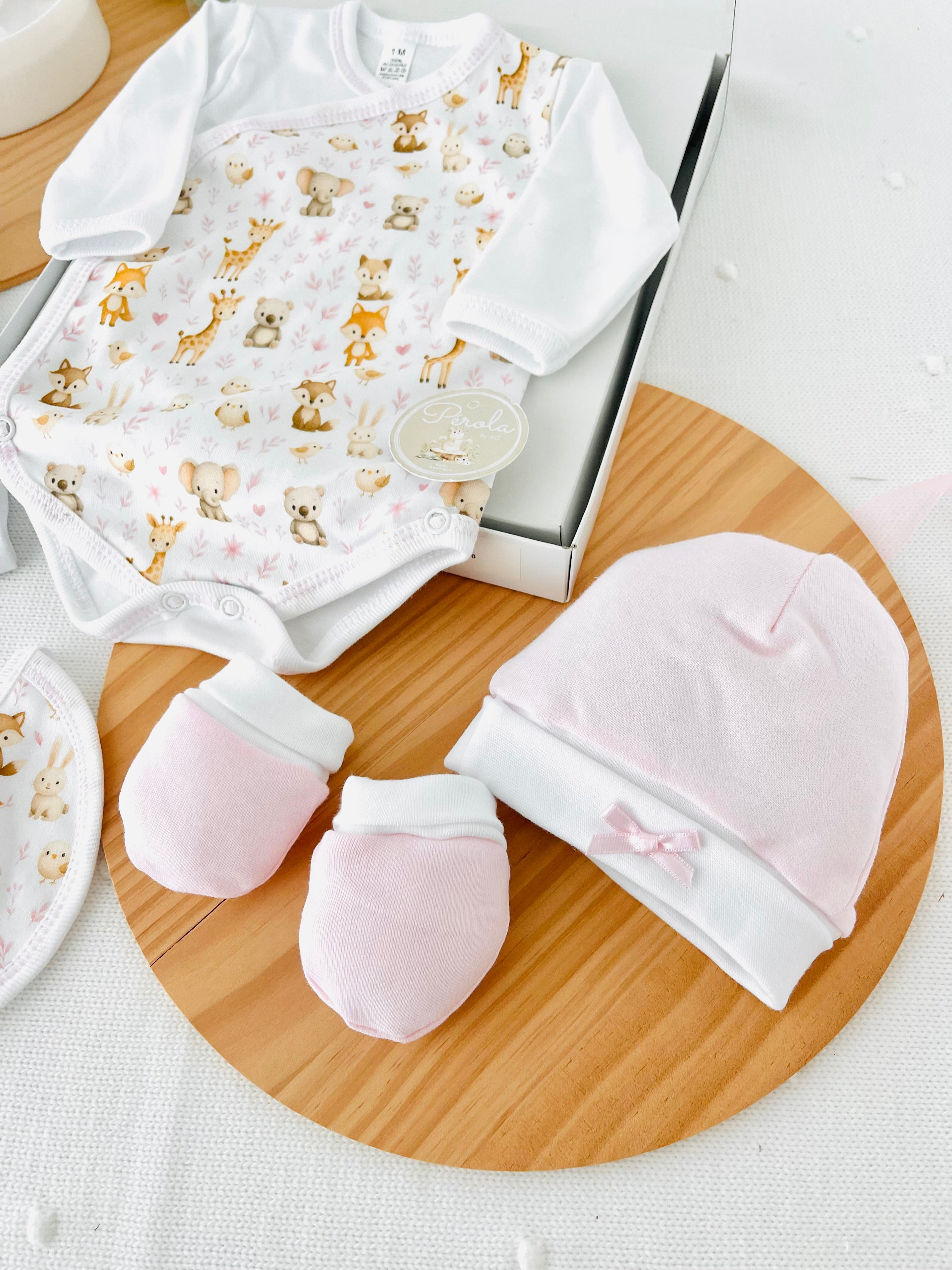 Pack animais amorosos: camisola, calças, gorro, luvas e babete