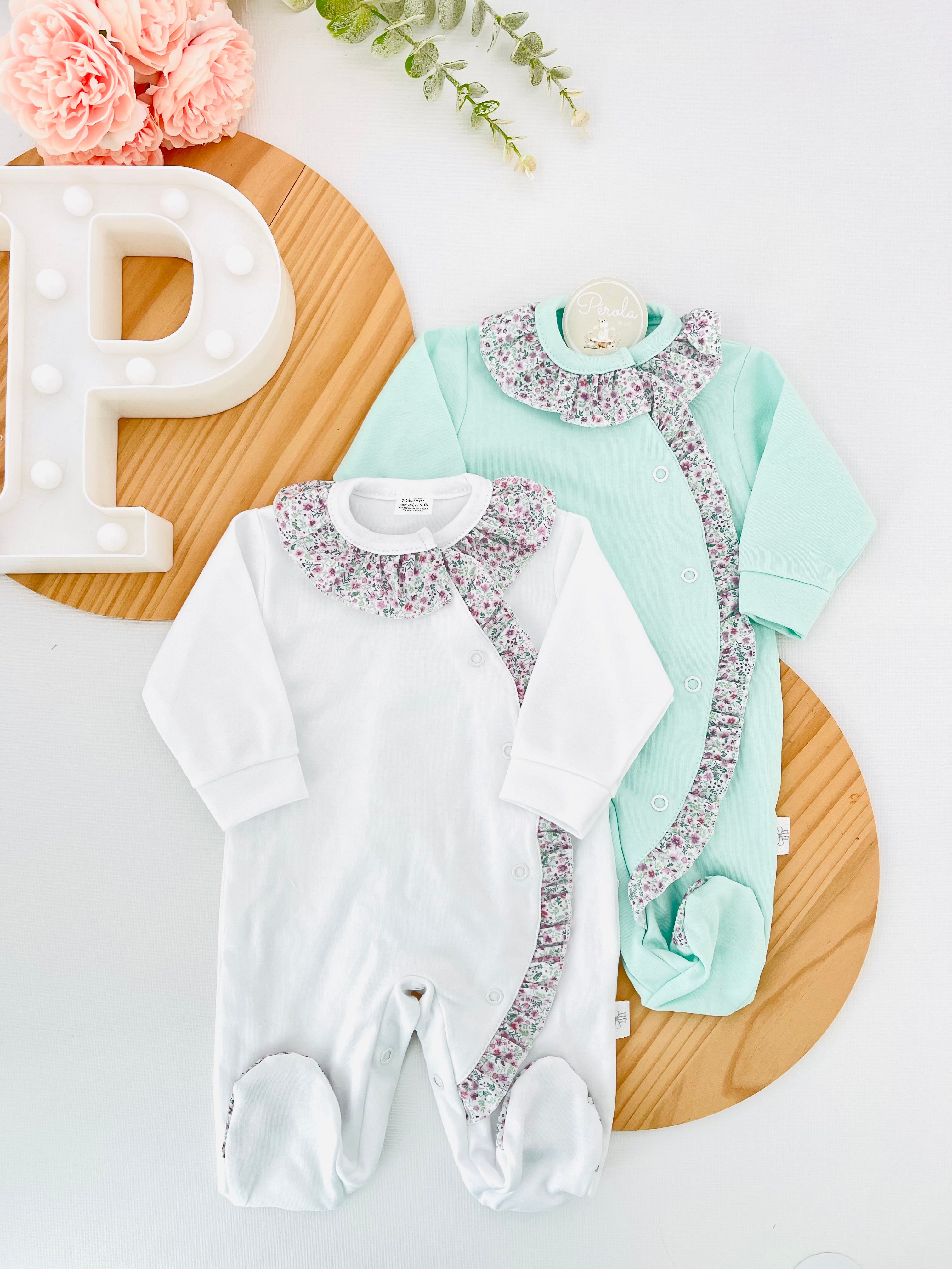 Babygrow em algodão - tema flores