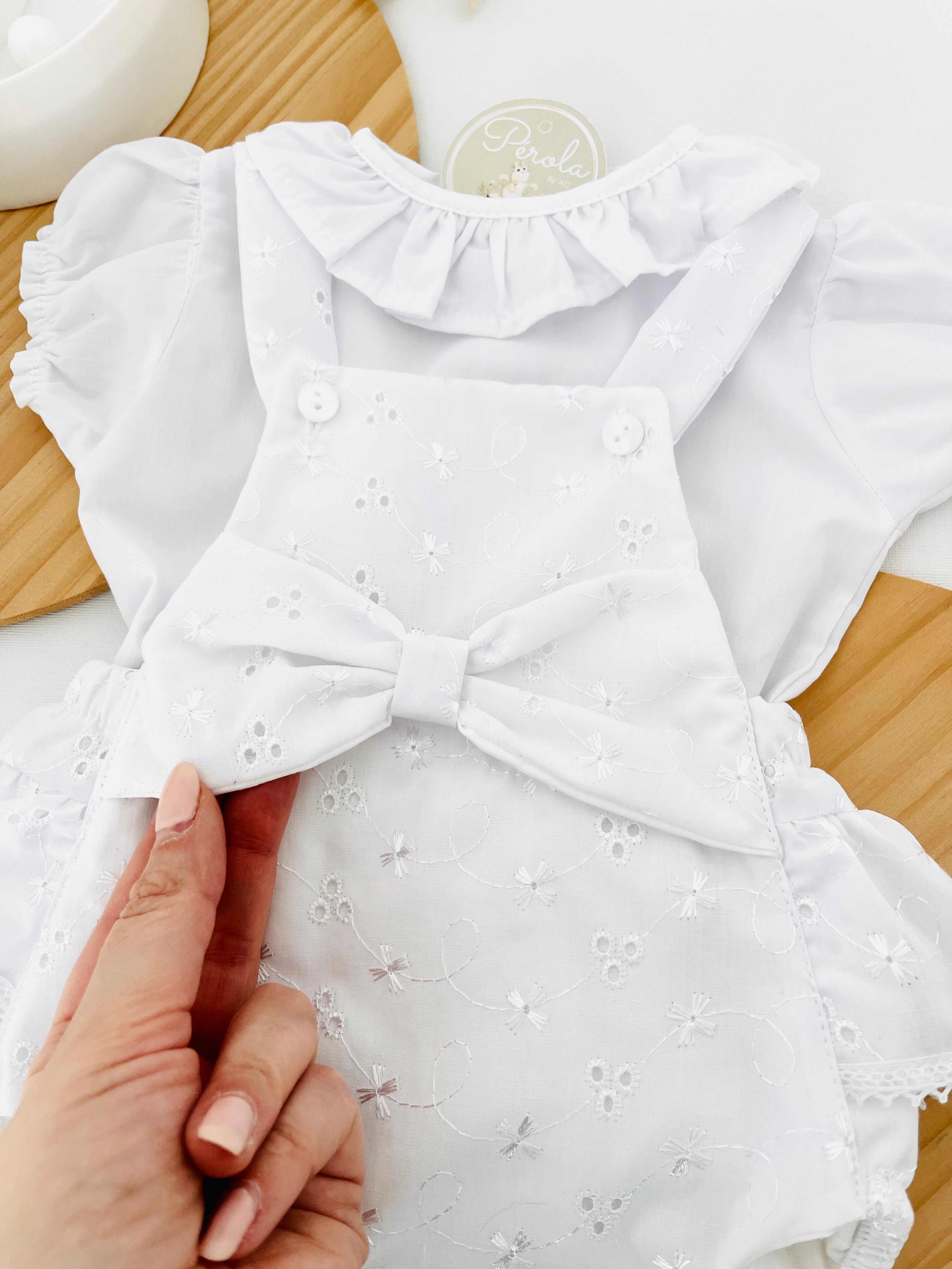 Conjunto bordado branco : Fofo e blusa