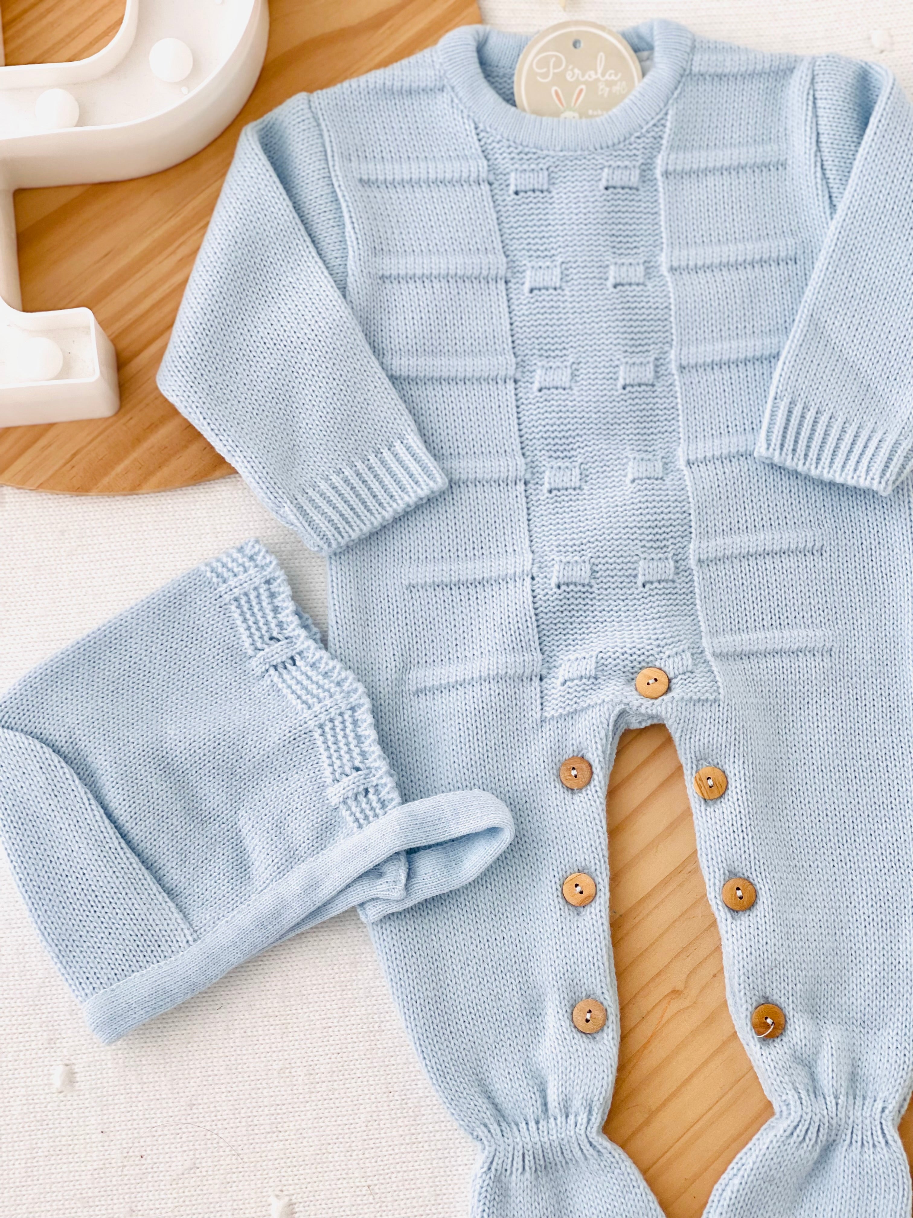 Saída de maternidade quadradinhos: Babygrow e touca Outono/Inverno