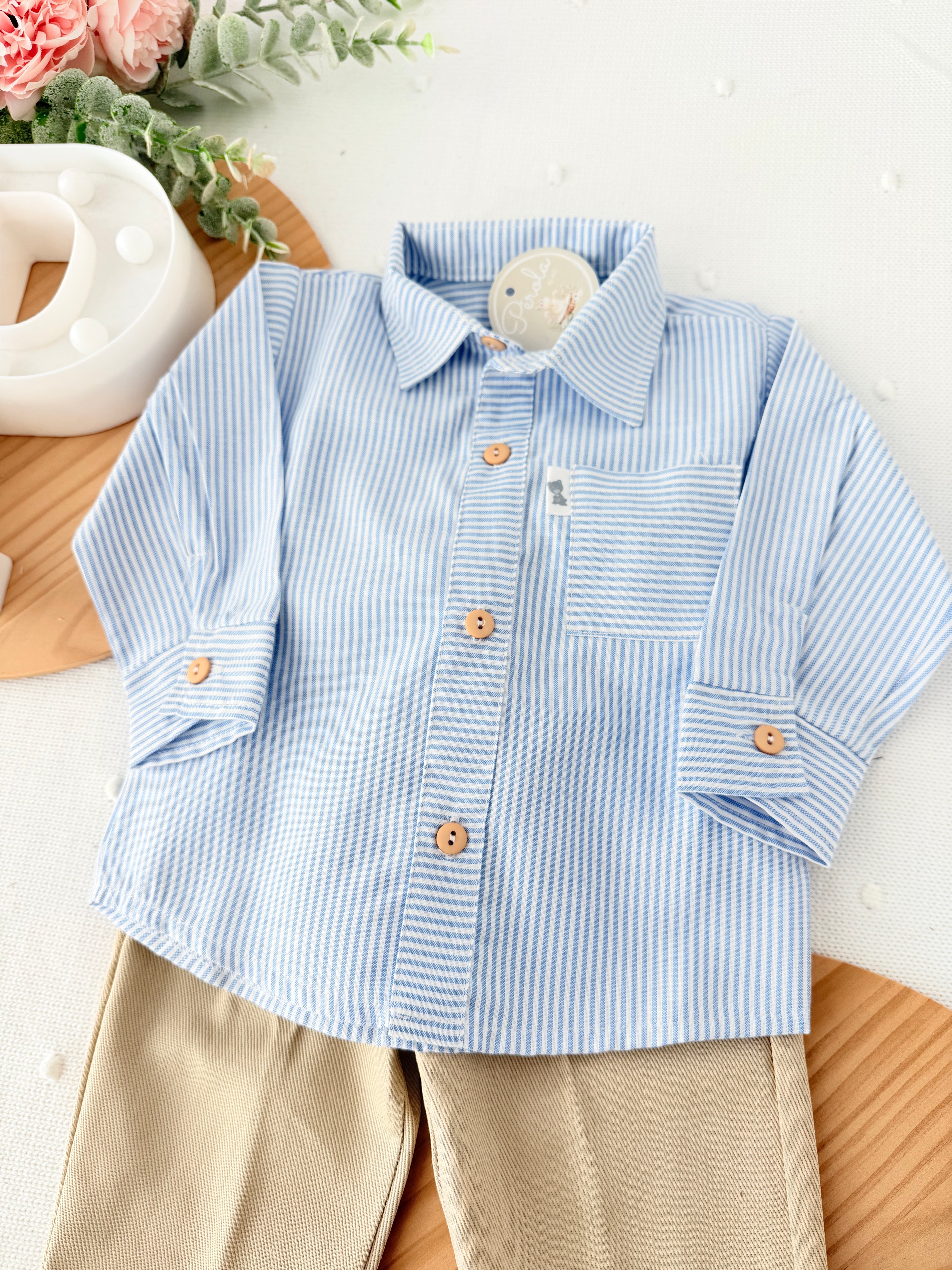 Conjunto menino riscas: camisa riscas e calças