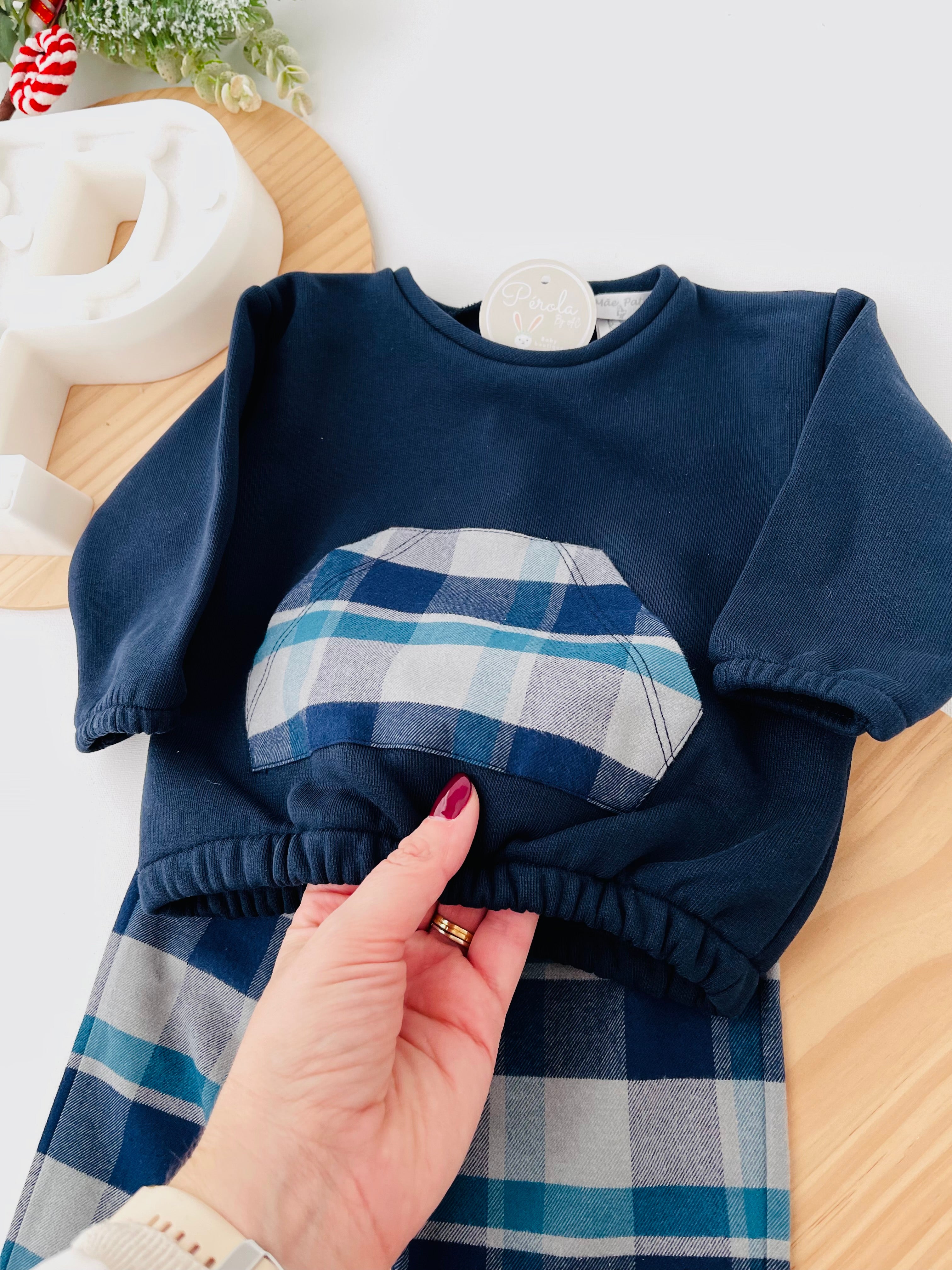 Conjunto camisola e calças