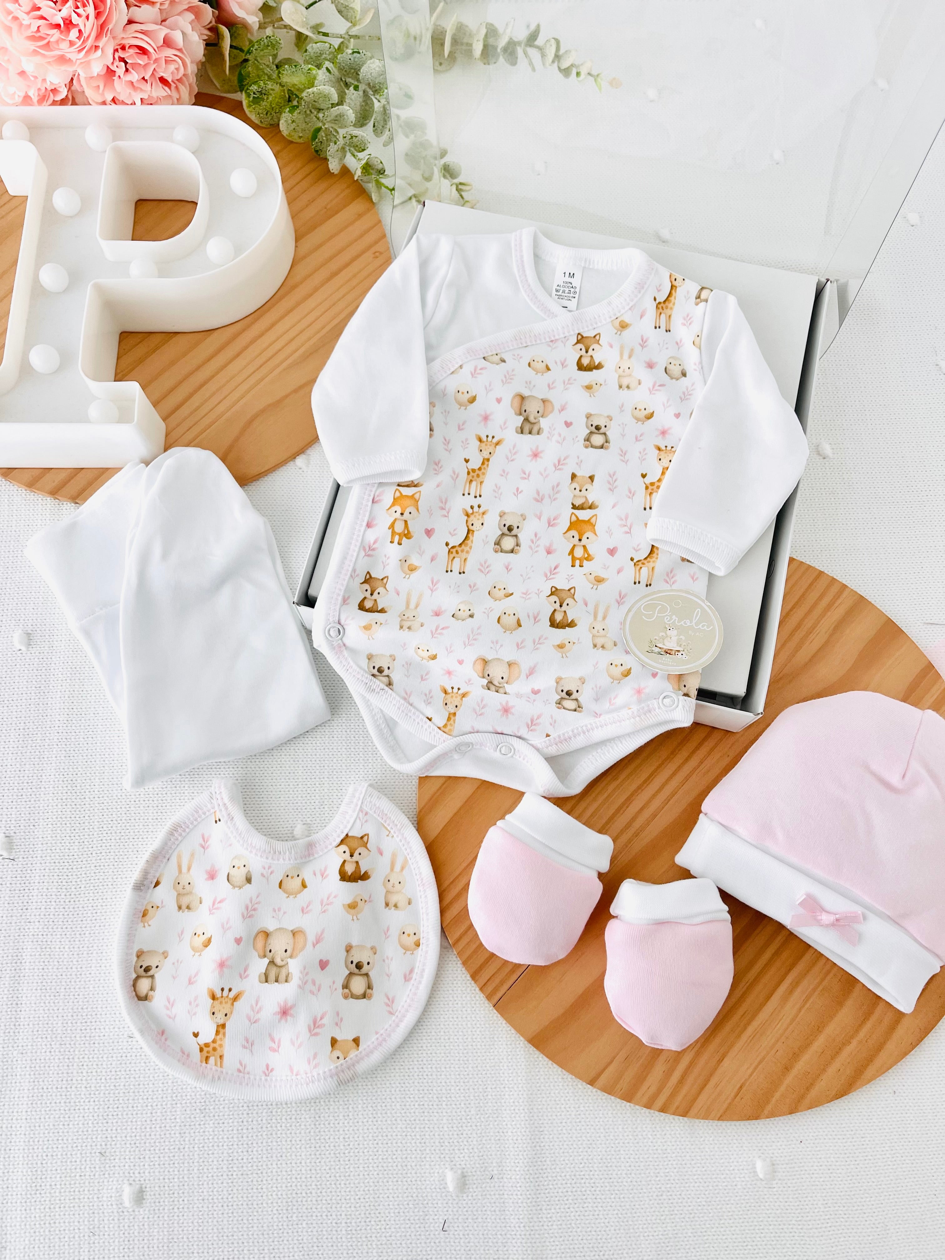 Pack animais amorosos: camisola, calças, gorro, luvas e babete