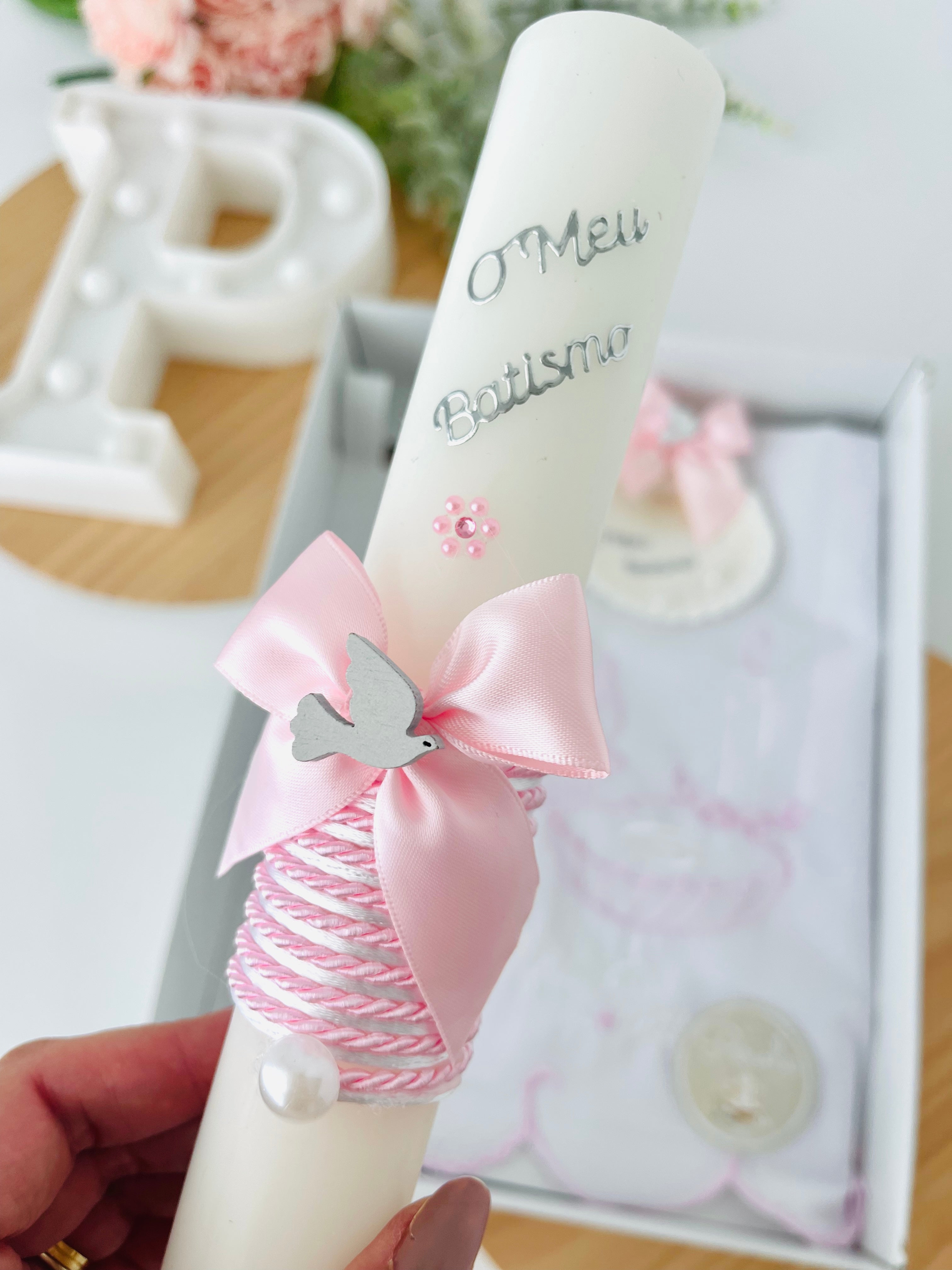 Conjunto para Batizado: vela, toalha e concha Batizado Pomba