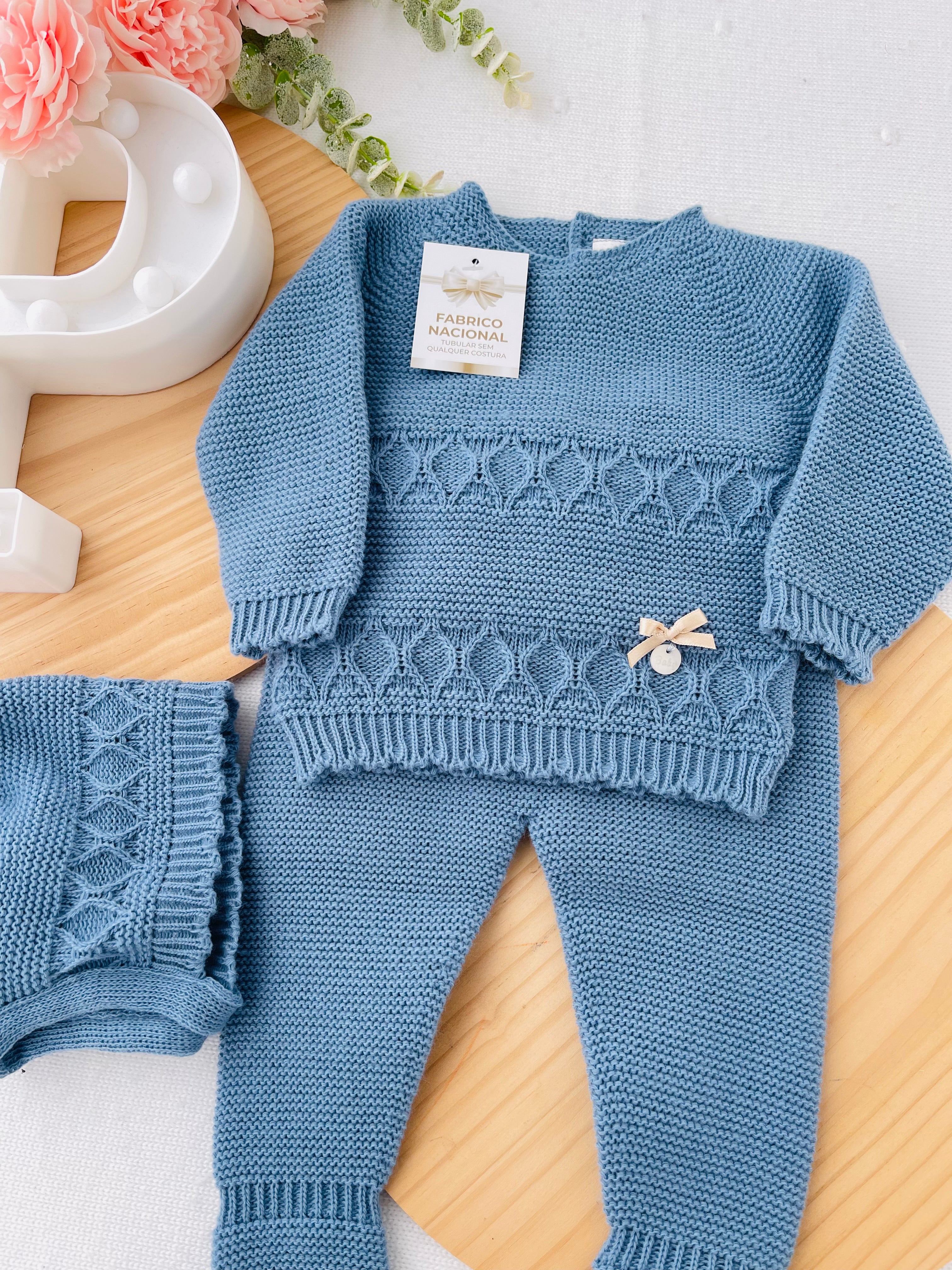 Conjunto malha para recém nascidos: camisola, calças e touca - Outono/Inverno