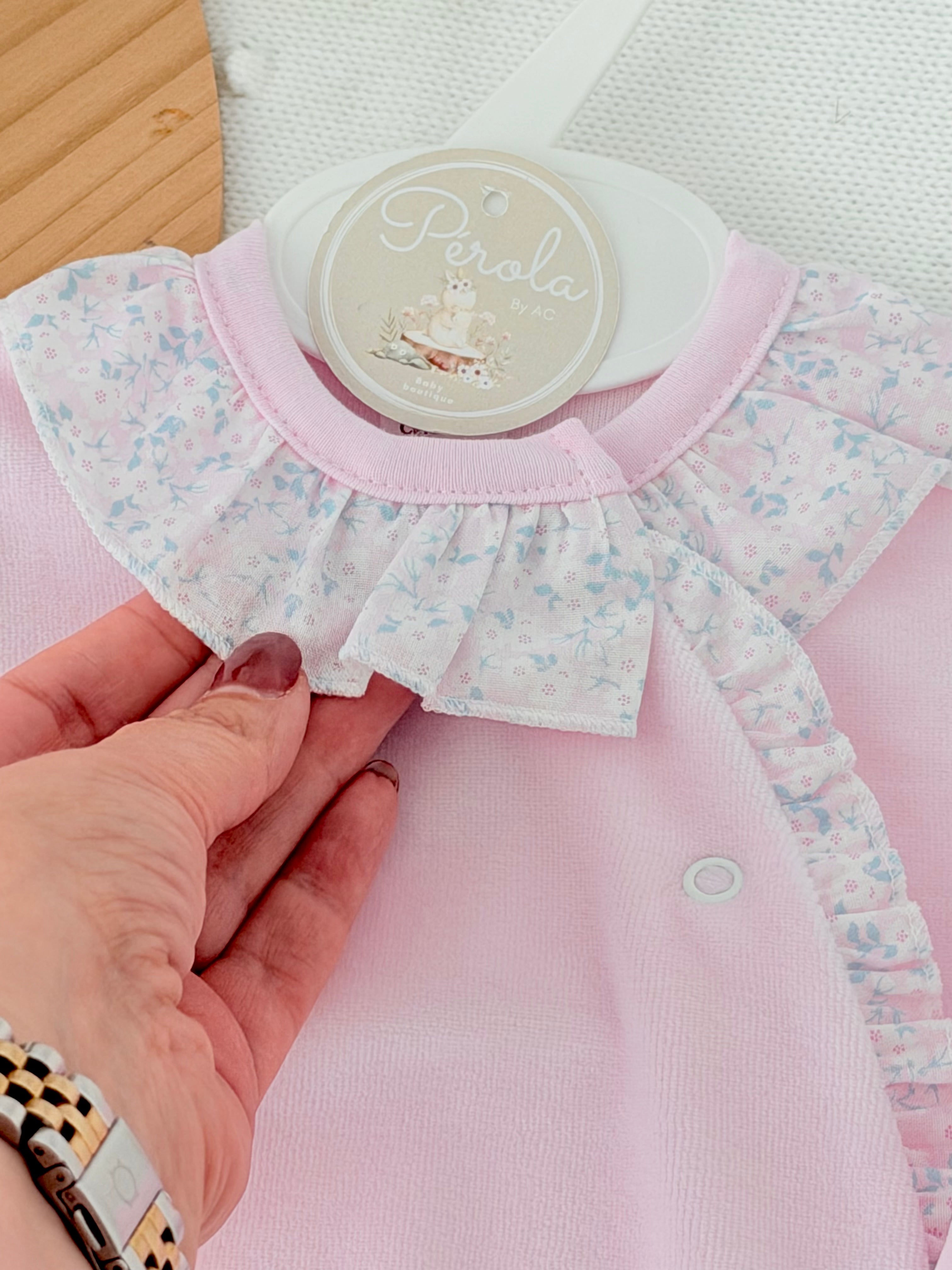 Babygrow tema flores em VELUDO rosa