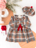 Conjunto Menina estilo Burberry - Vestido e Bóina