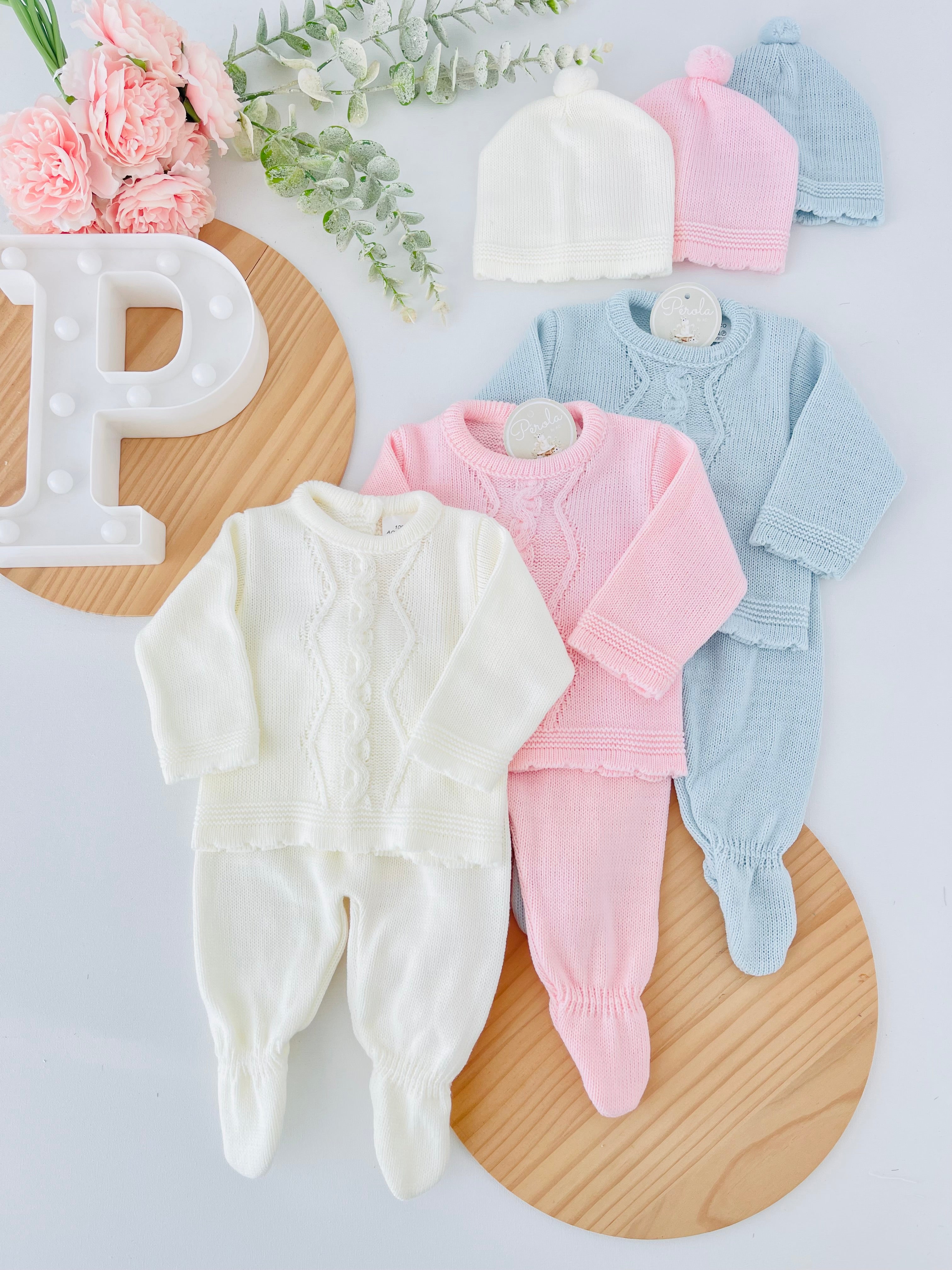 Conjunto malha trança : camisola, calças e gorro