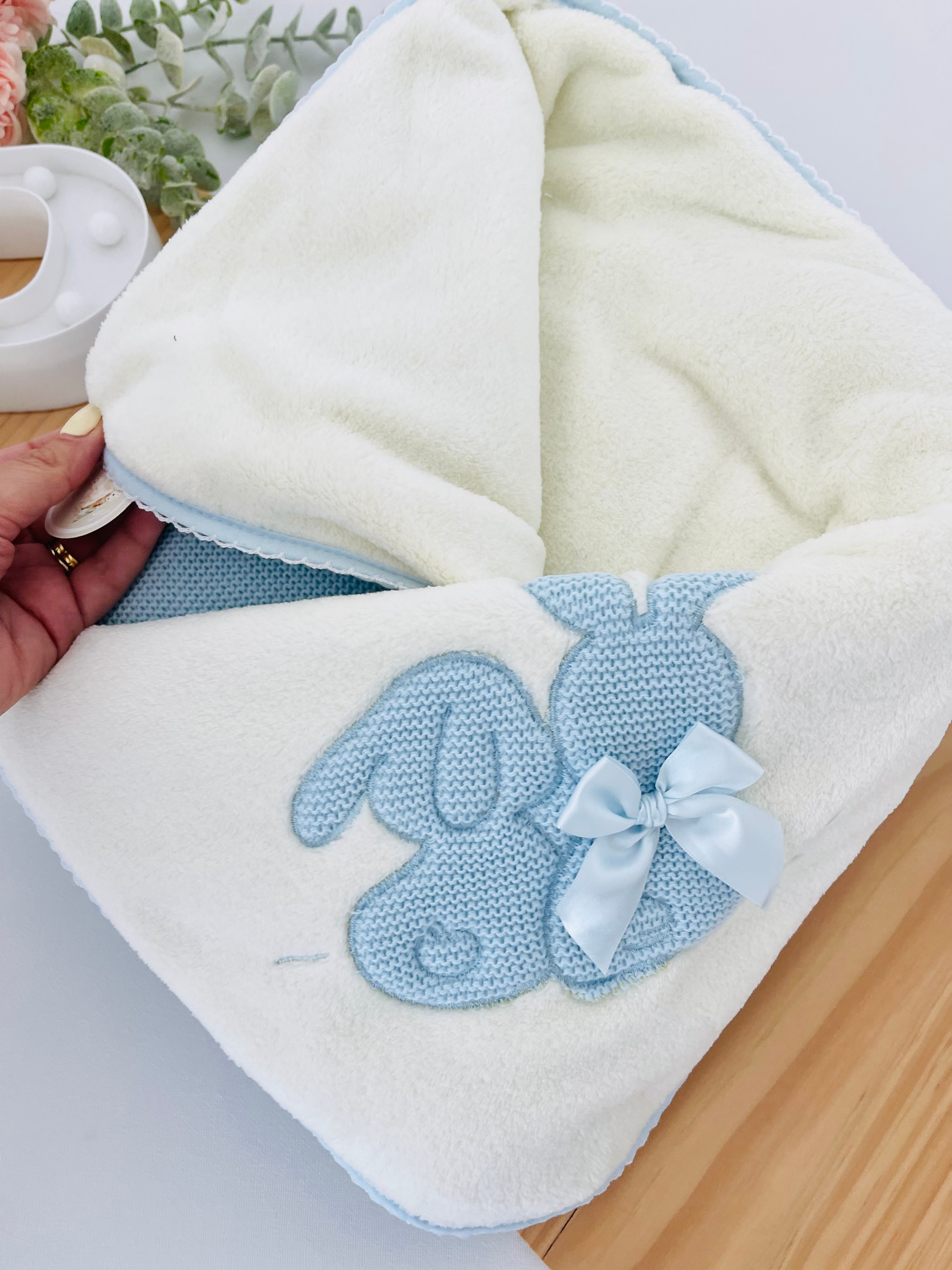 Manta quentinha tema coelhinhos