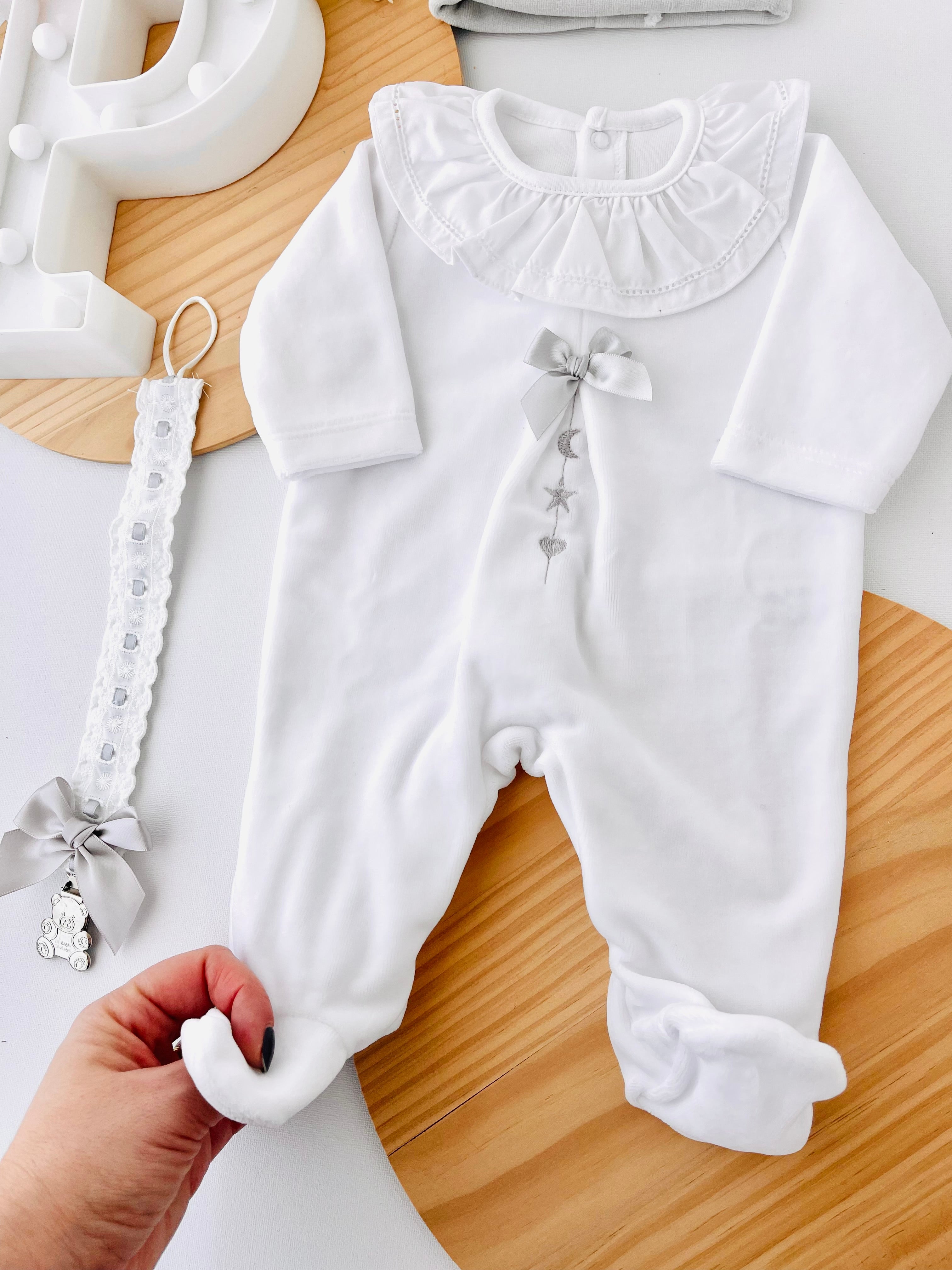 Babygrow branco veludo