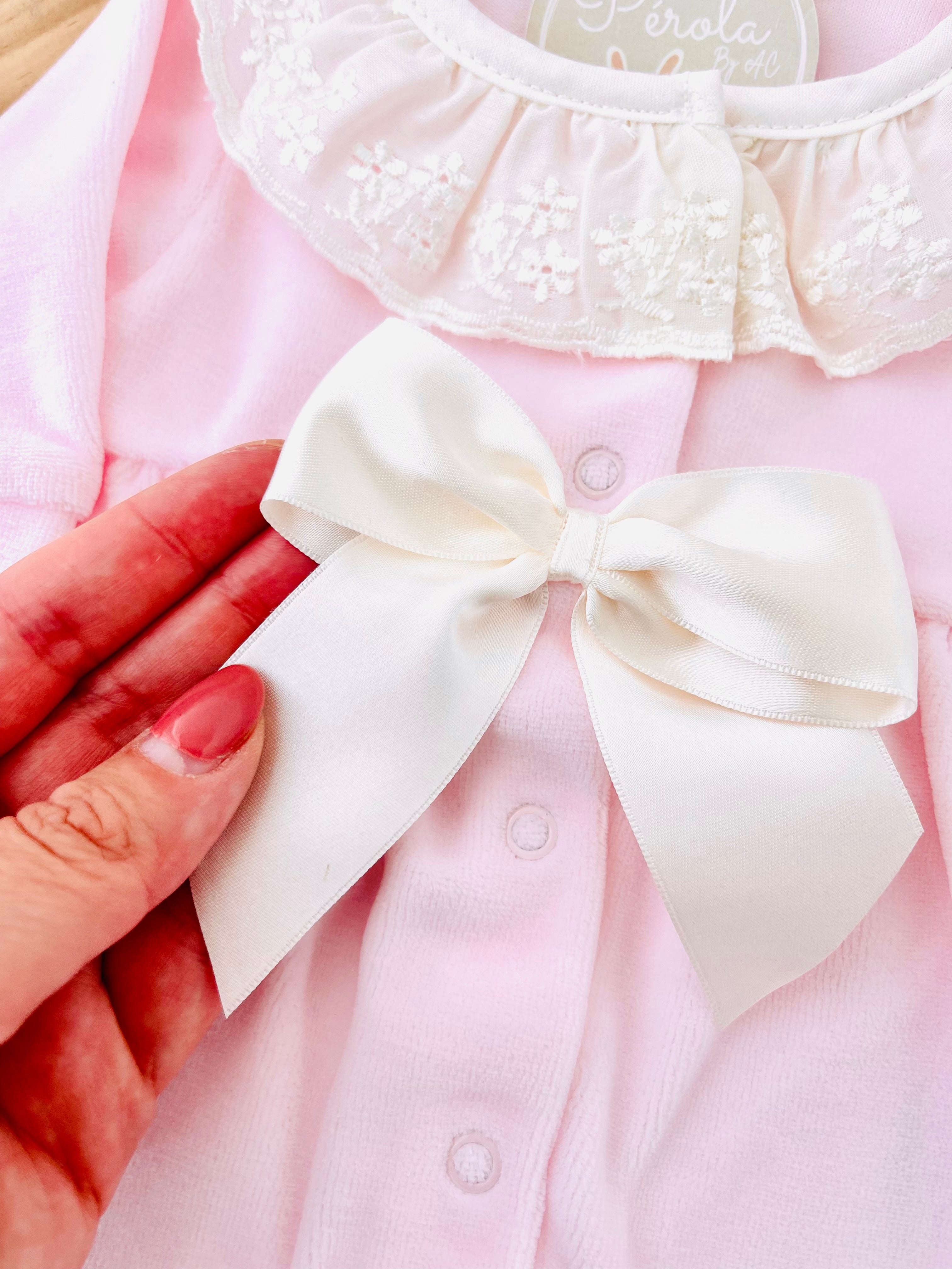 Babygrow elegante de veludo premium