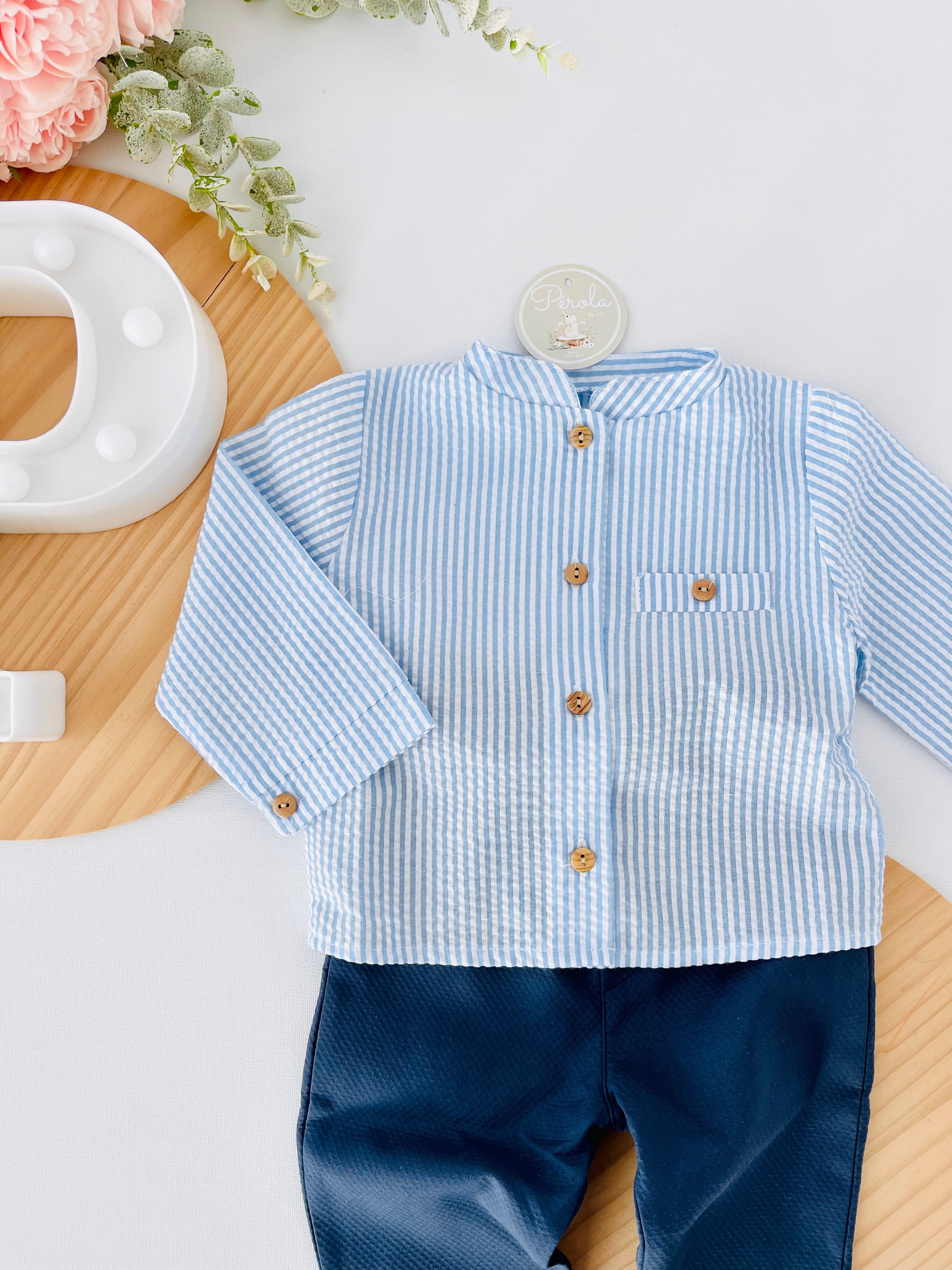 Conjunto menino risquinhas: camisa e calças
