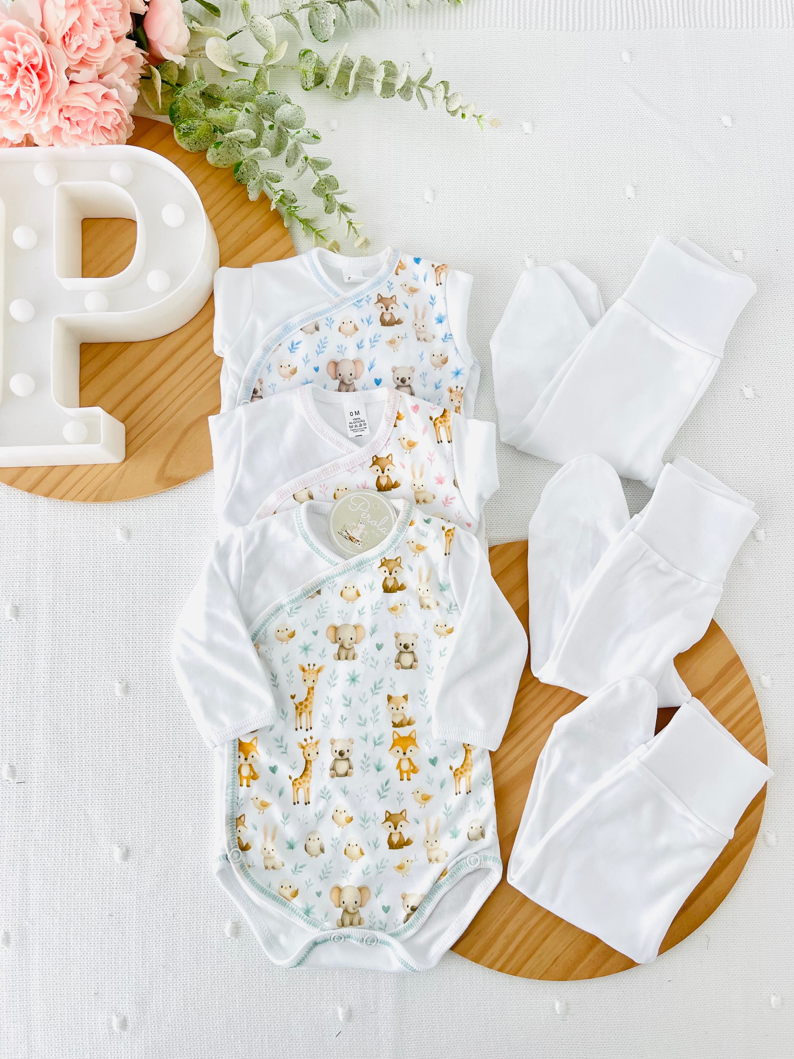 Conjunto interiores tema animais amorosos : Body e calças com carda