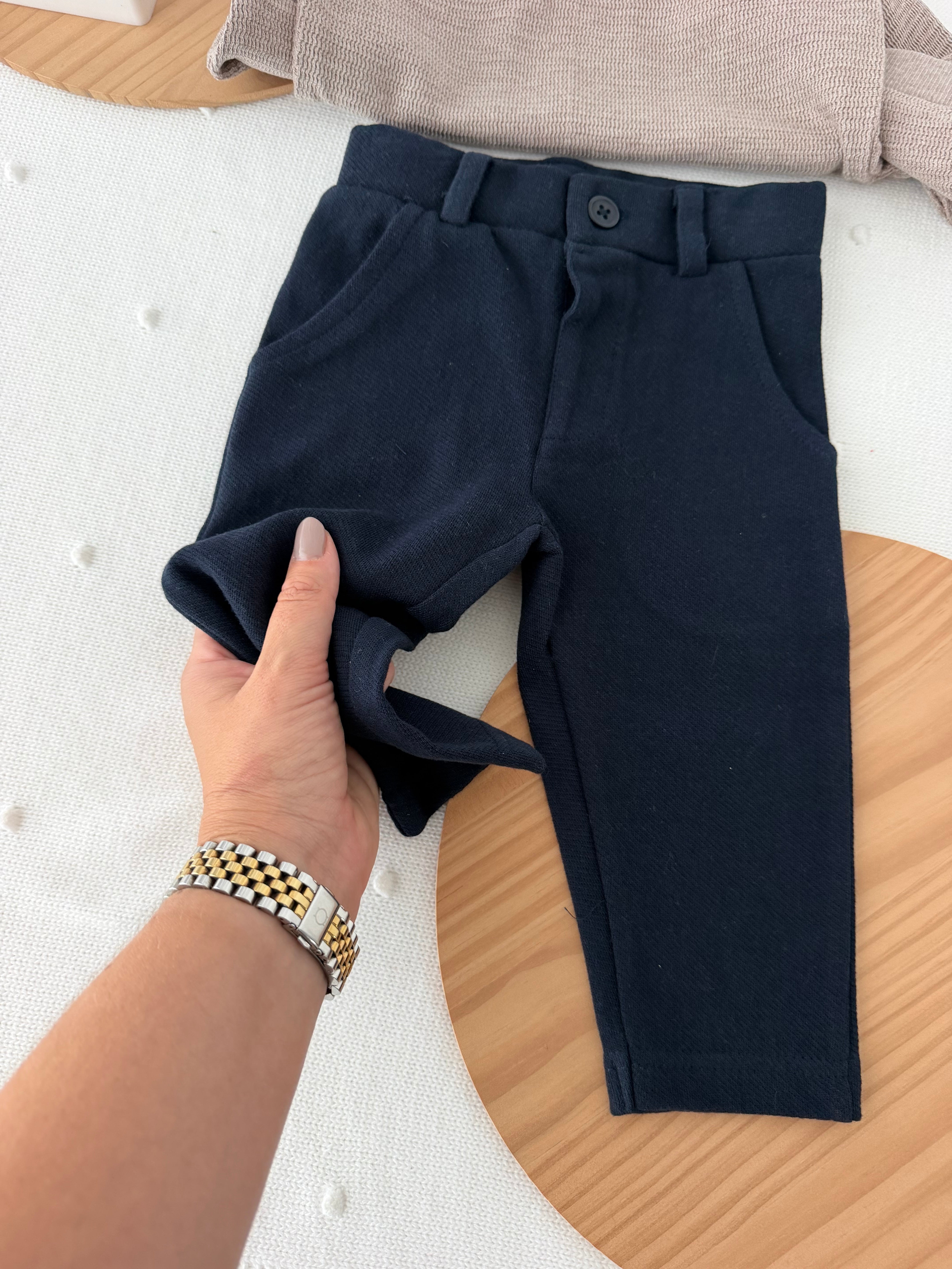 Conjunto menino lobo: camisola e calças de tecido