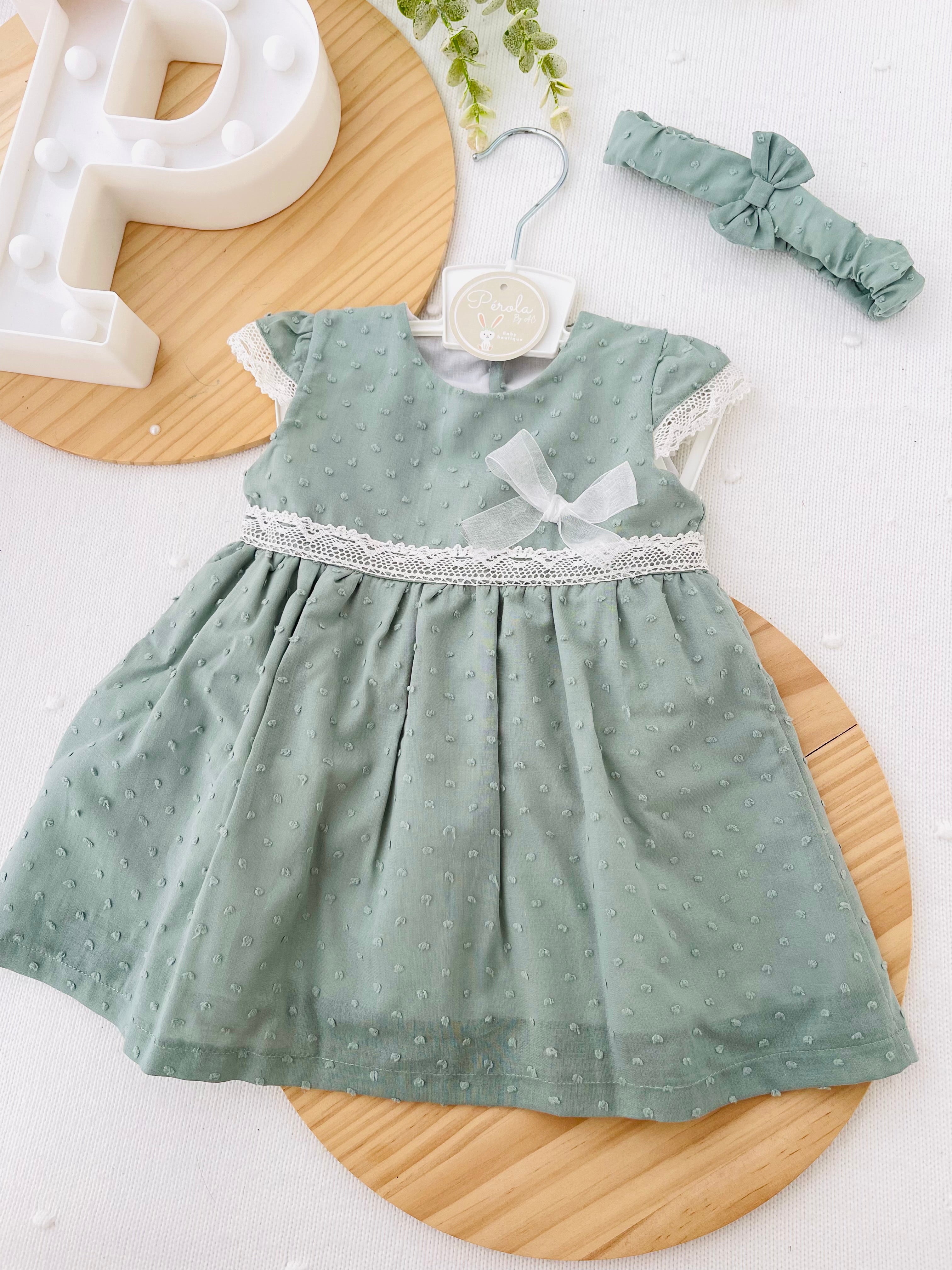 Conjunto plumeti verde: vestido e fita