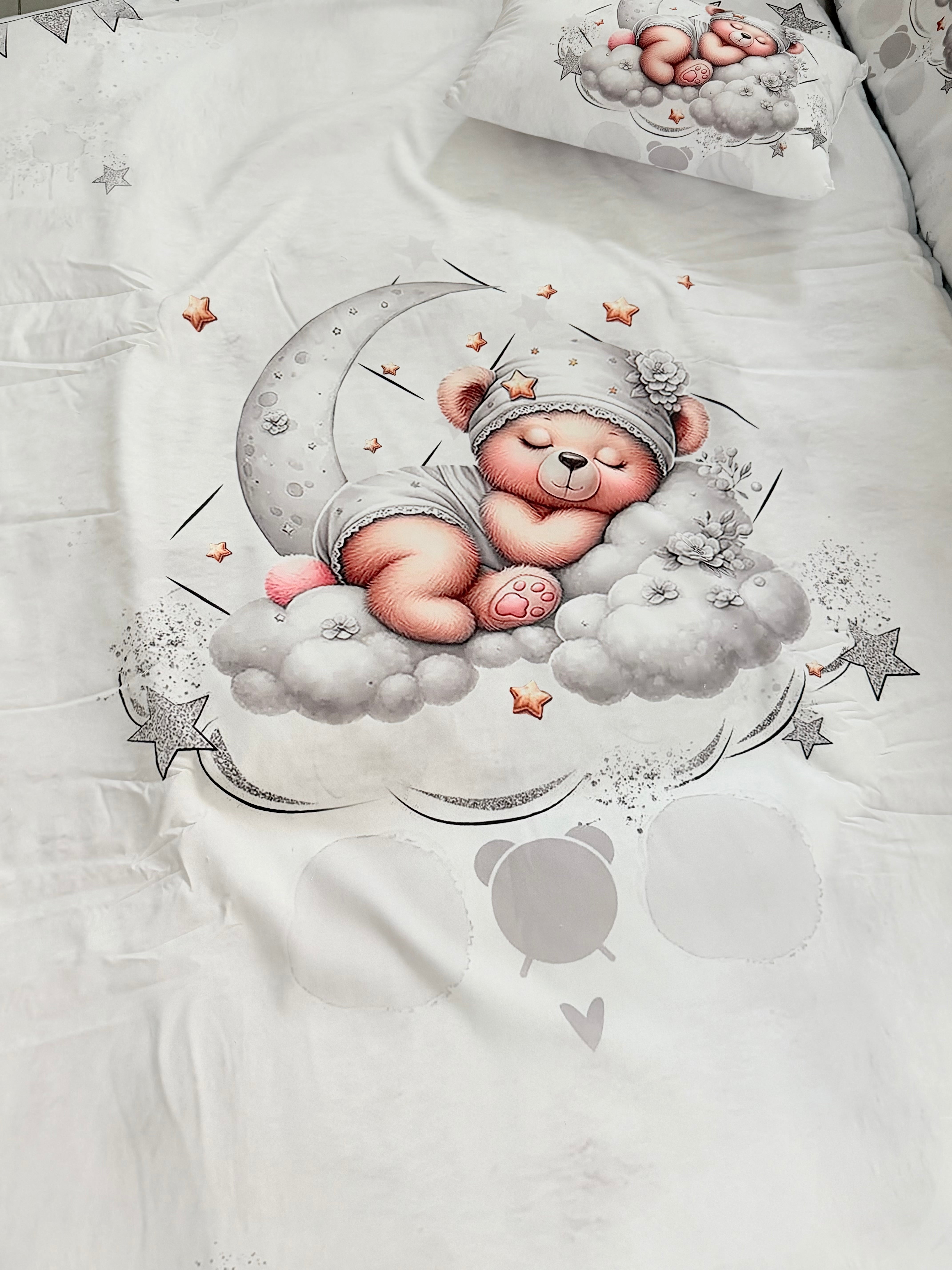 Edredon, almofada e resguardo lateral para cama de grades