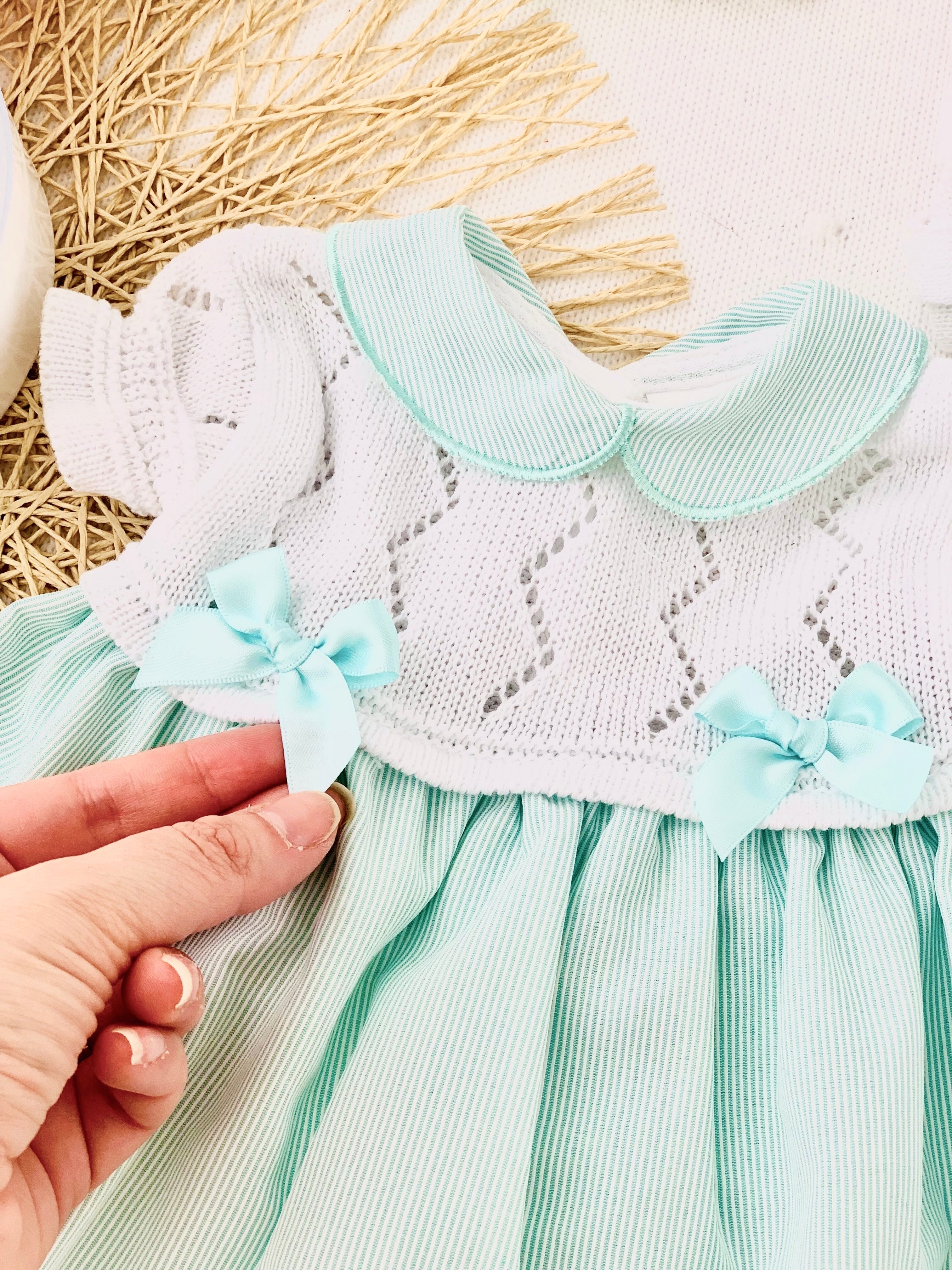 Vestido de manga curta e touca Primavera/Verão