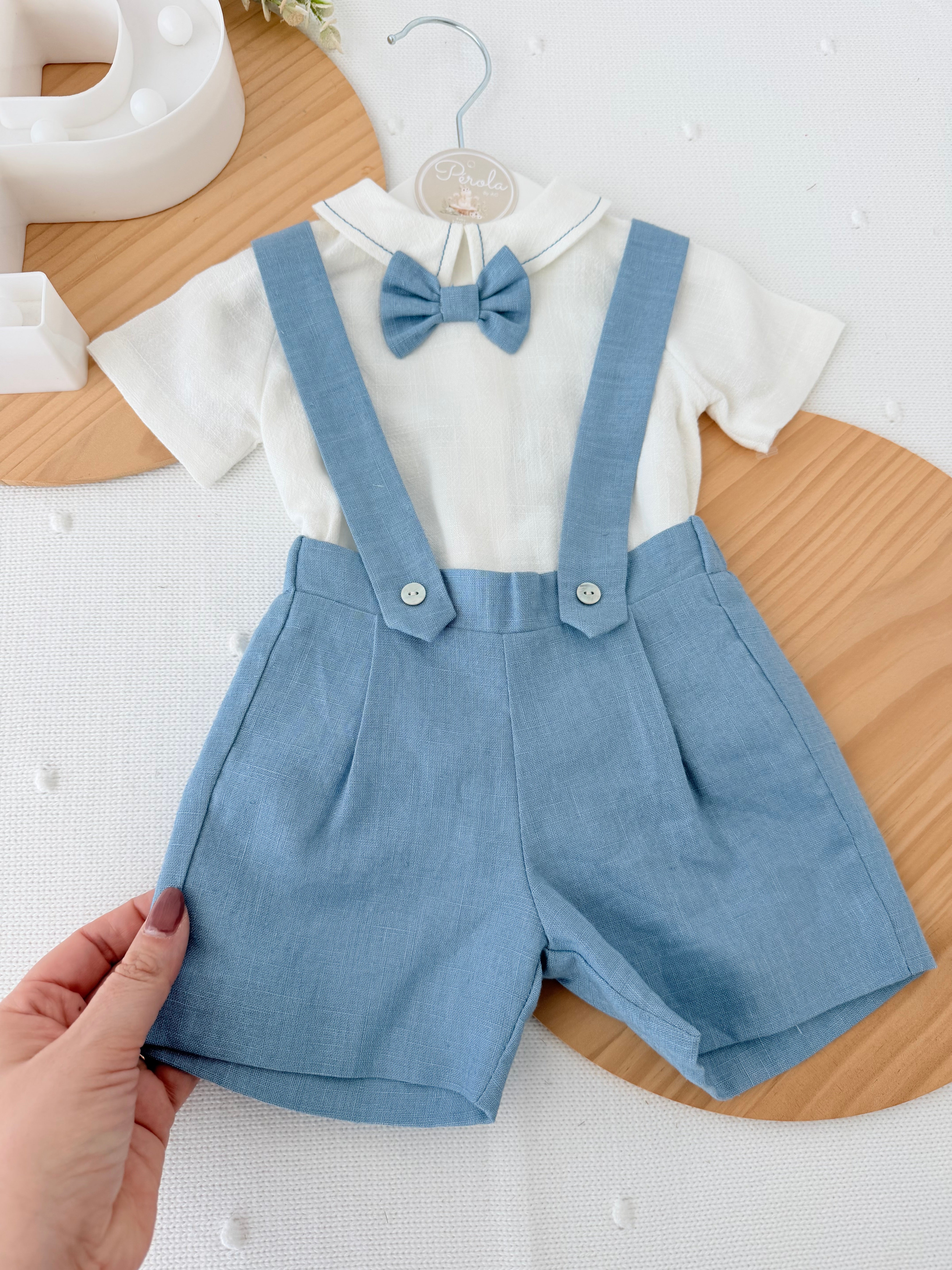 Conjunto especial cerimónia para menino: calções, camisa e laço