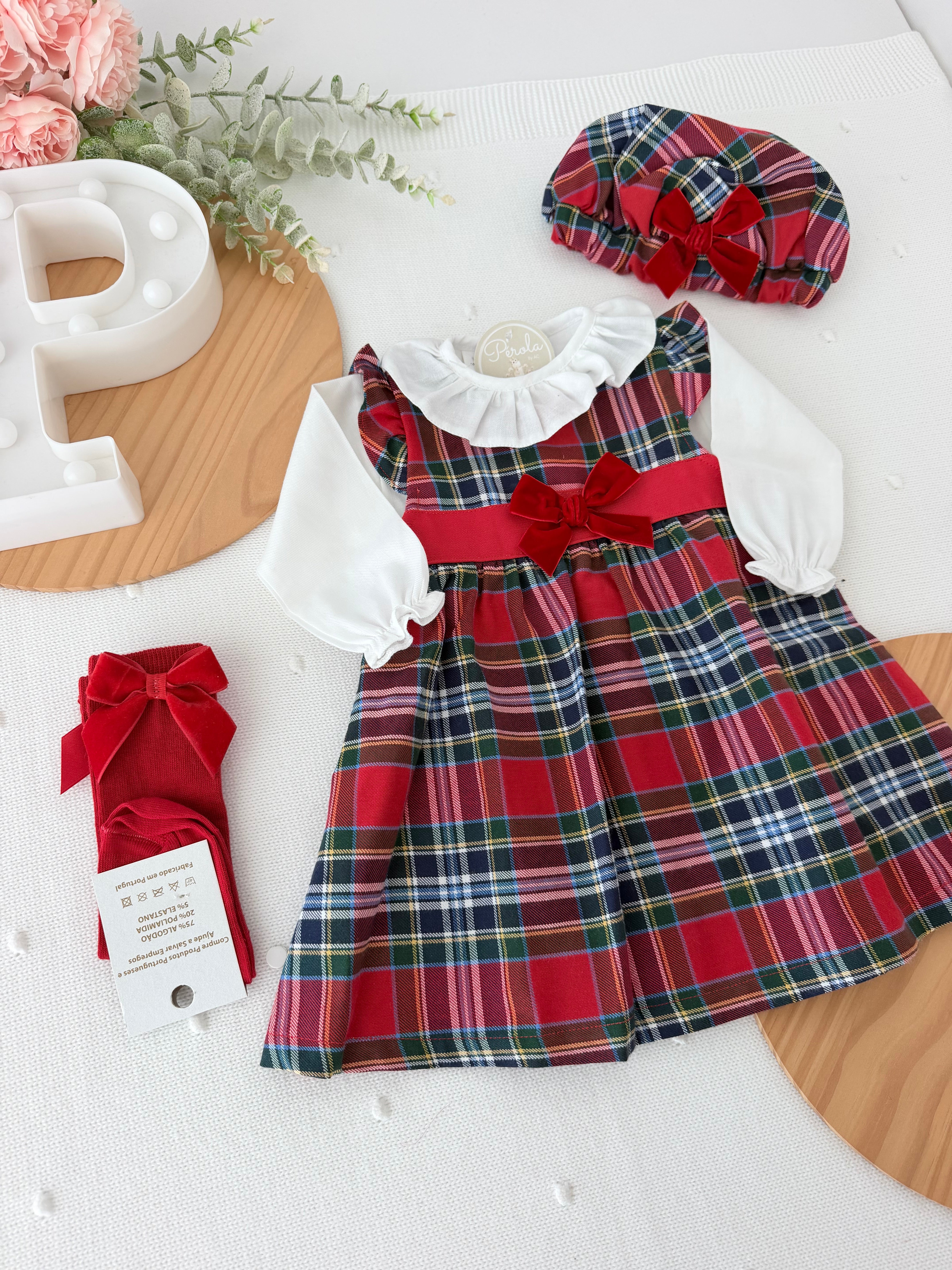 Conjunto xadrez : vestido, blusa e bóina versão2