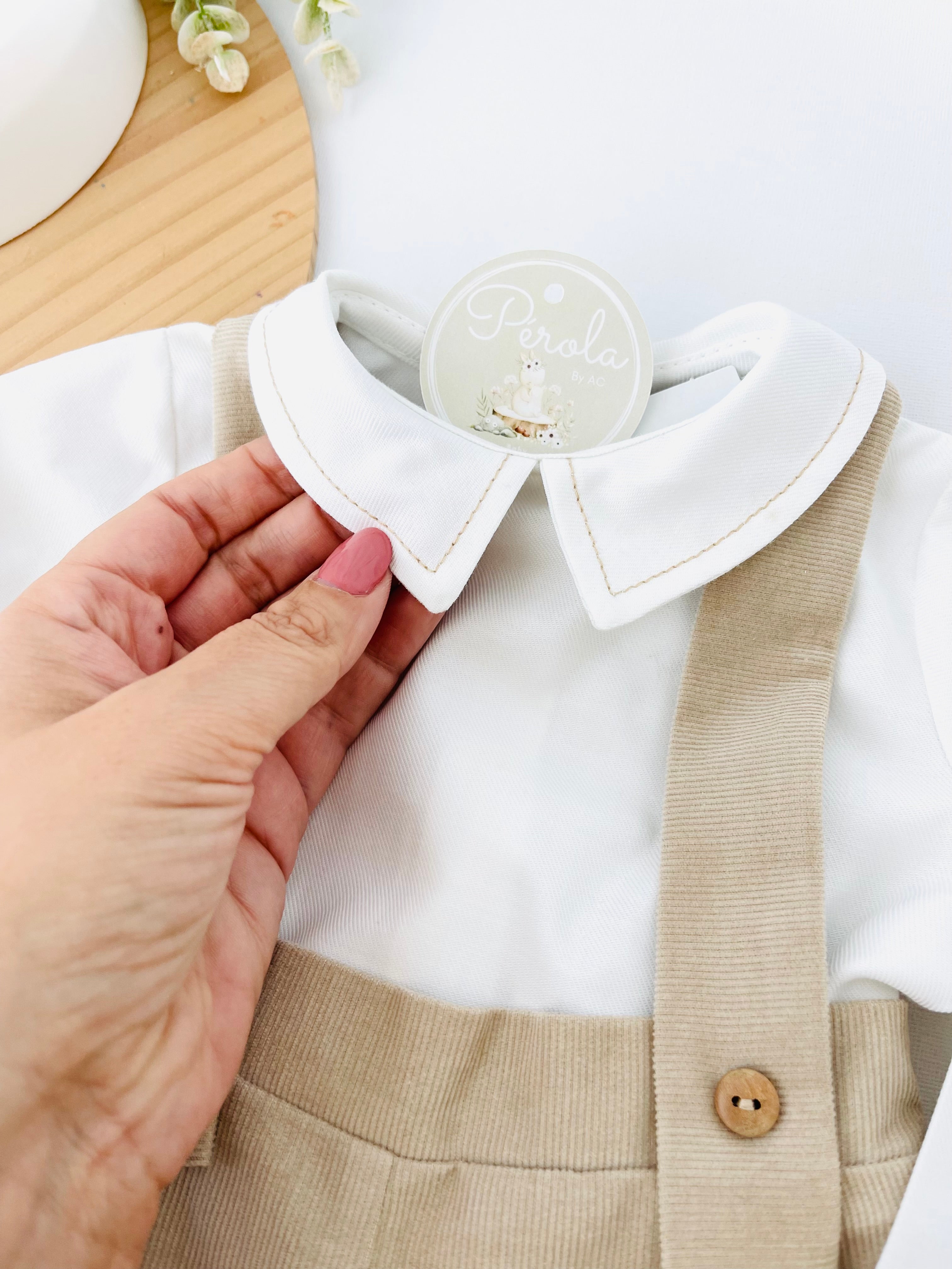 Conjunto menino bege: Calções bombazine e camisa- Outono/Inverno