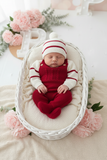 Conjunto riscas: camisola, jardineiras e gorro