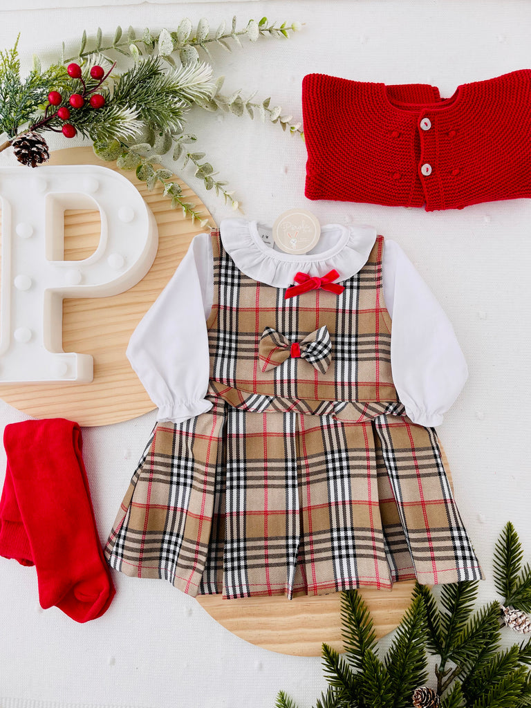 Conjunto padrão Burberry: vestido e blusa