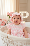 Vestido e chapéu riscas