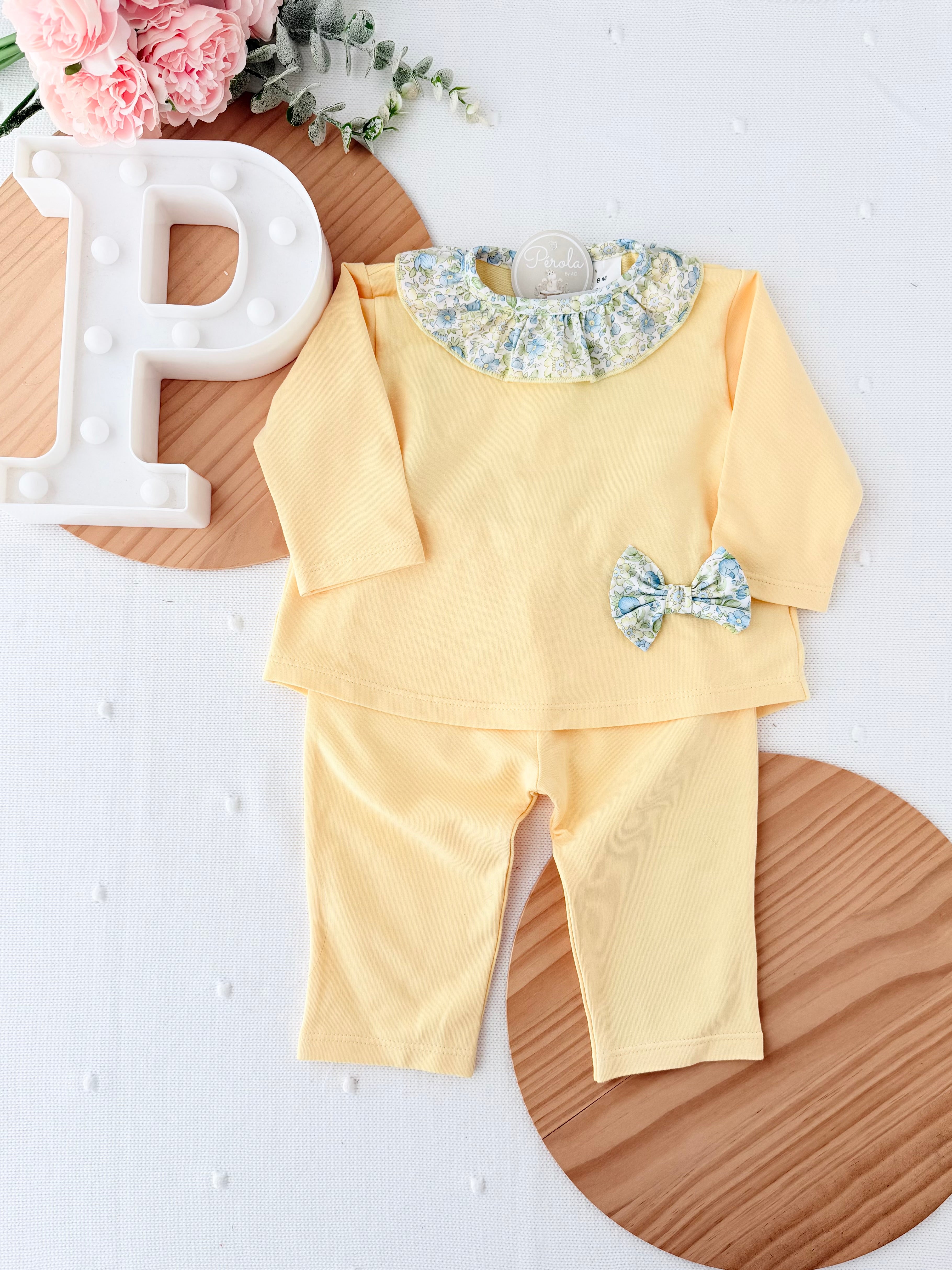 Fato de treino amarelo com golinha 6-18M
