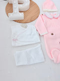 Pack saída de maternidade rosa 5 peças: body, calças, jardineiras, camisola e gorro